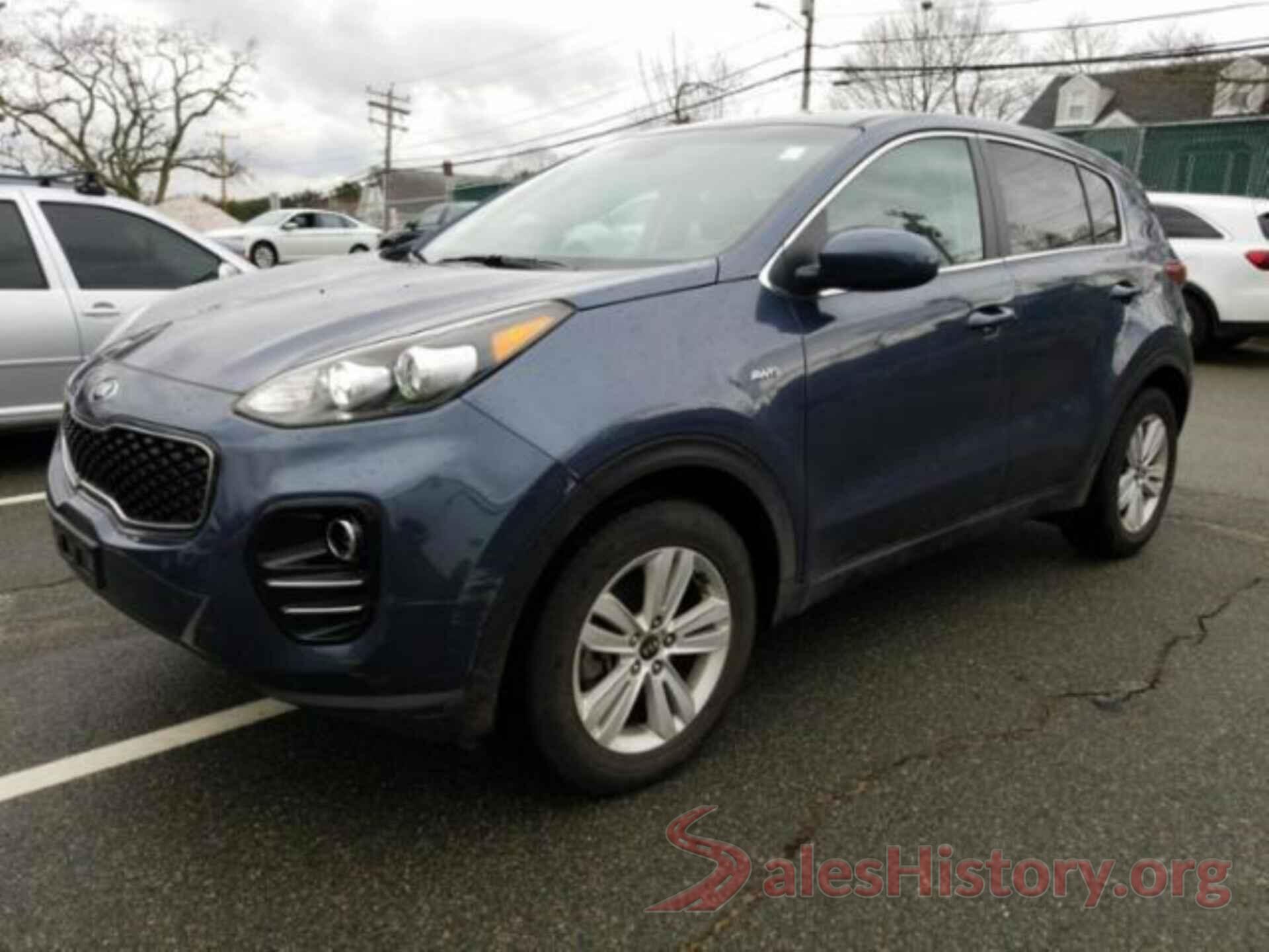 KNDPMCAC8J7396085 2018 KIA SPORTAGE