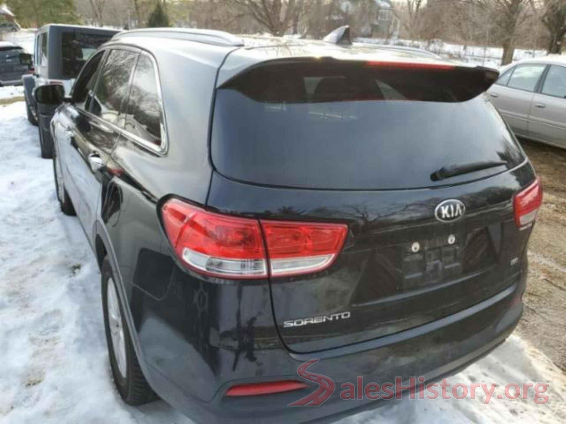 5XYPGDA32JG407565 2018 KIA SORENTO