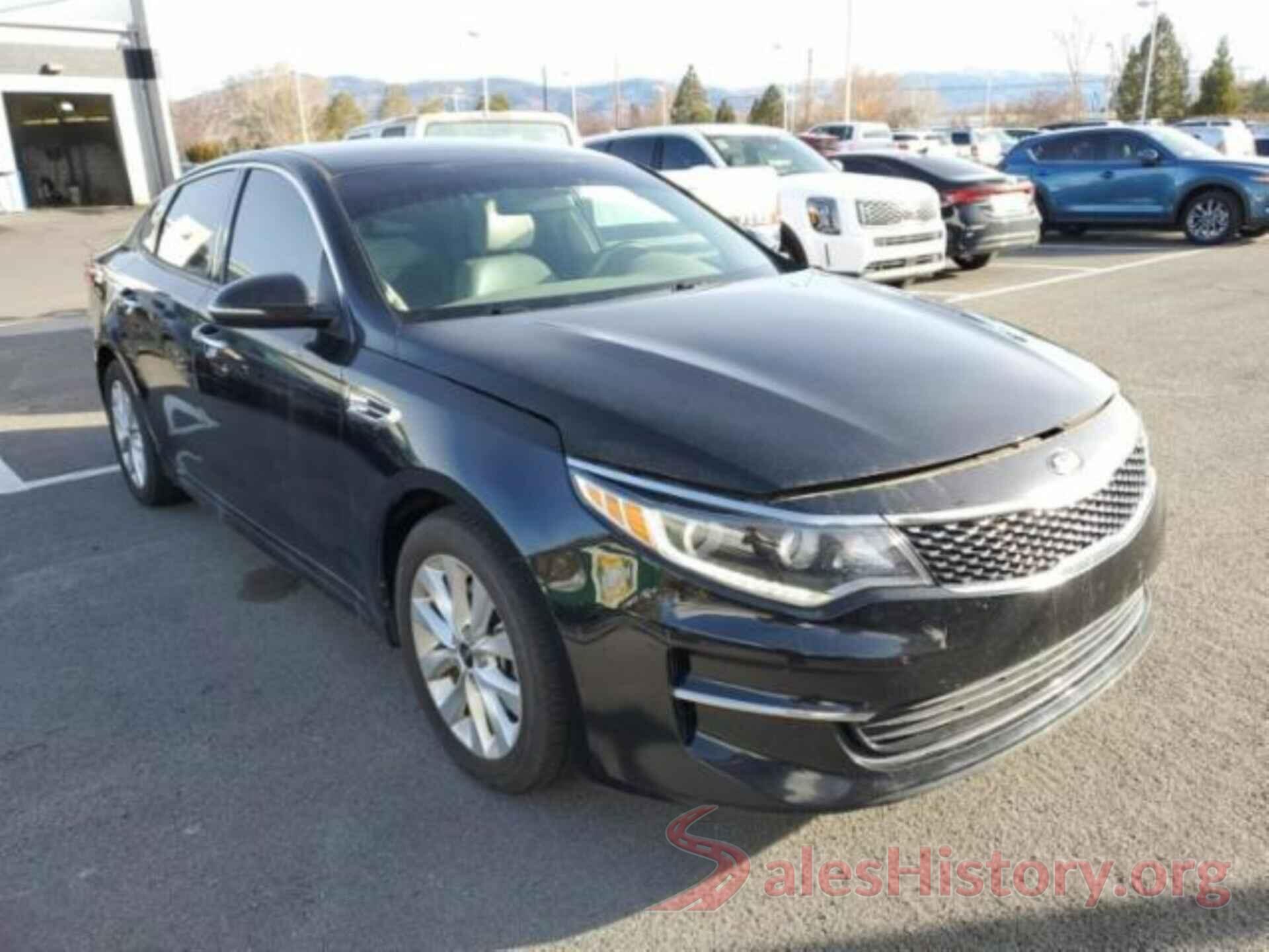 5XXGU4L3XHG168996 2017 KIA OPTIMA