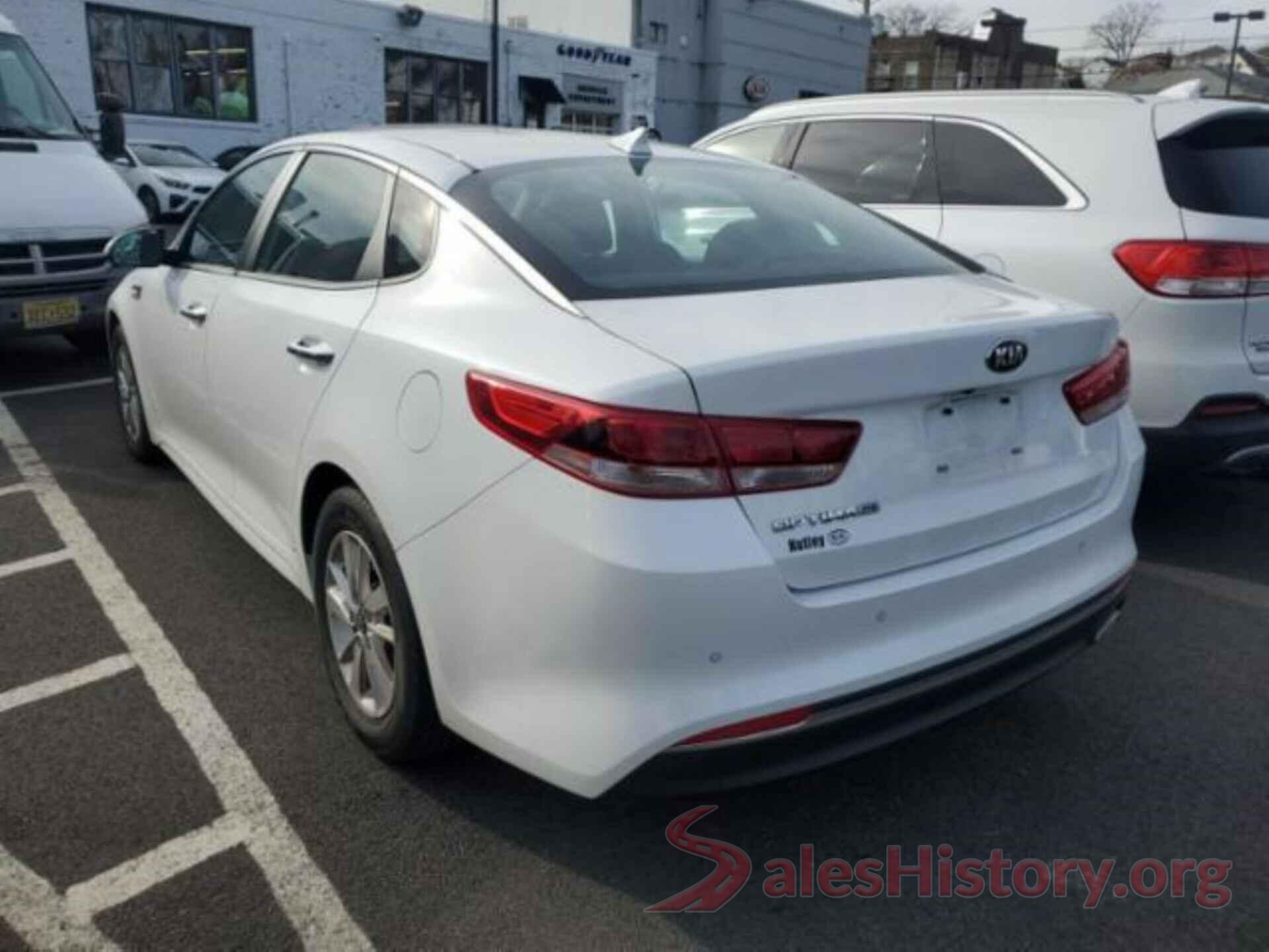 5XXGT4L35JG216154 2018 KIA OPTIMA