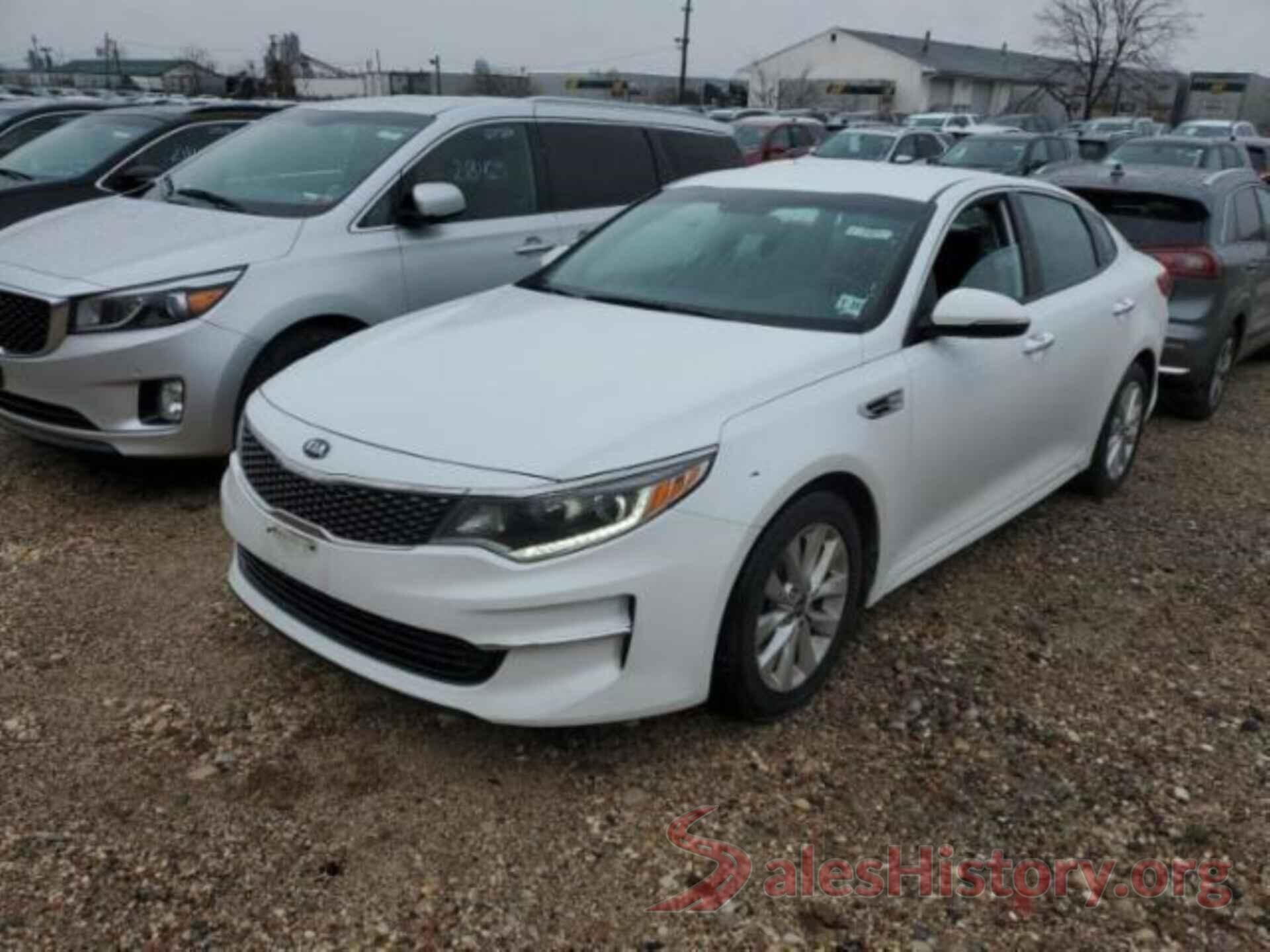 5XXGU4L32JG219929 2018 KIA OPTIMA