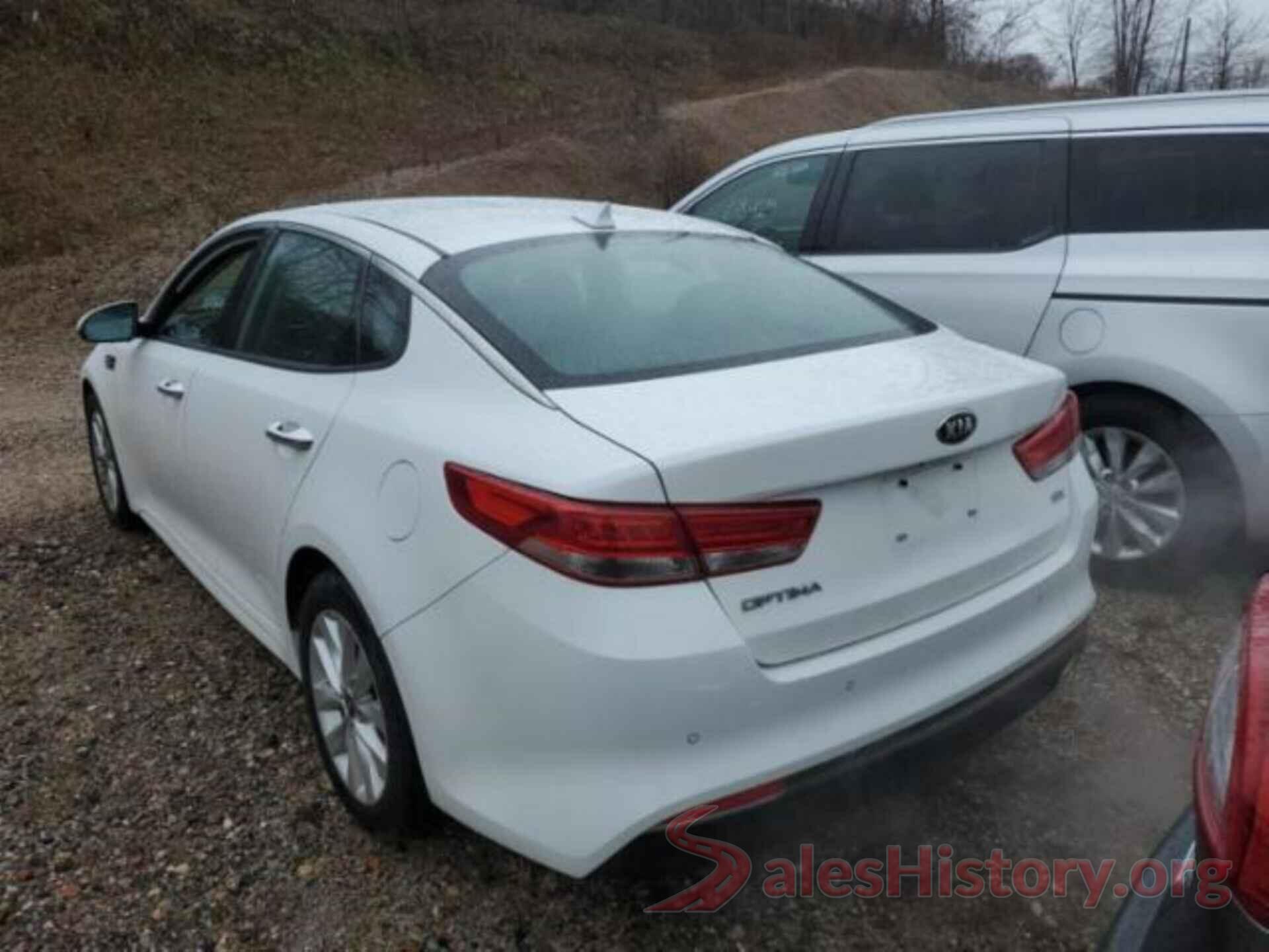 5XXGU4L32JG219929 2018 KIA OPTIMA