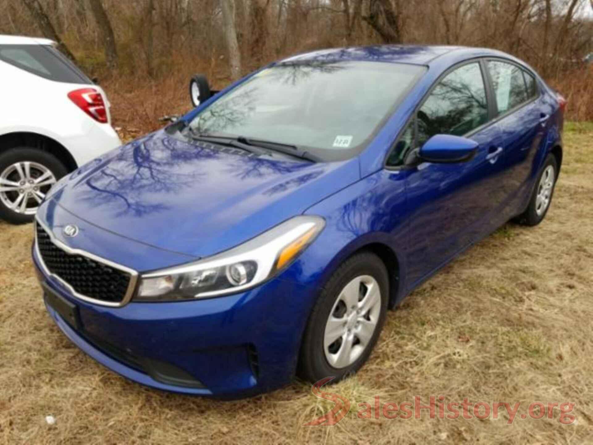 3KPFK4A79HE037560 2017 KIA FORTE