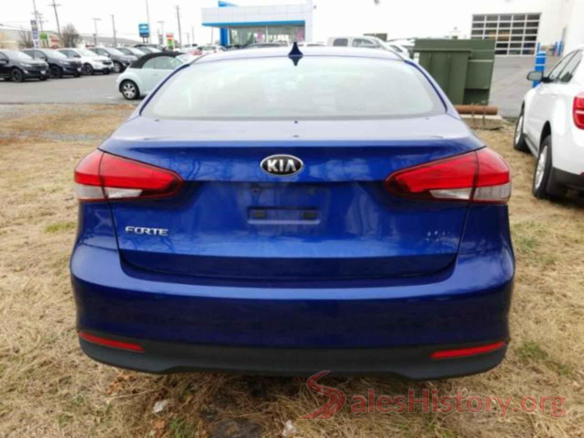 3KPFK4A79HE037560 2017 KIA FORTE