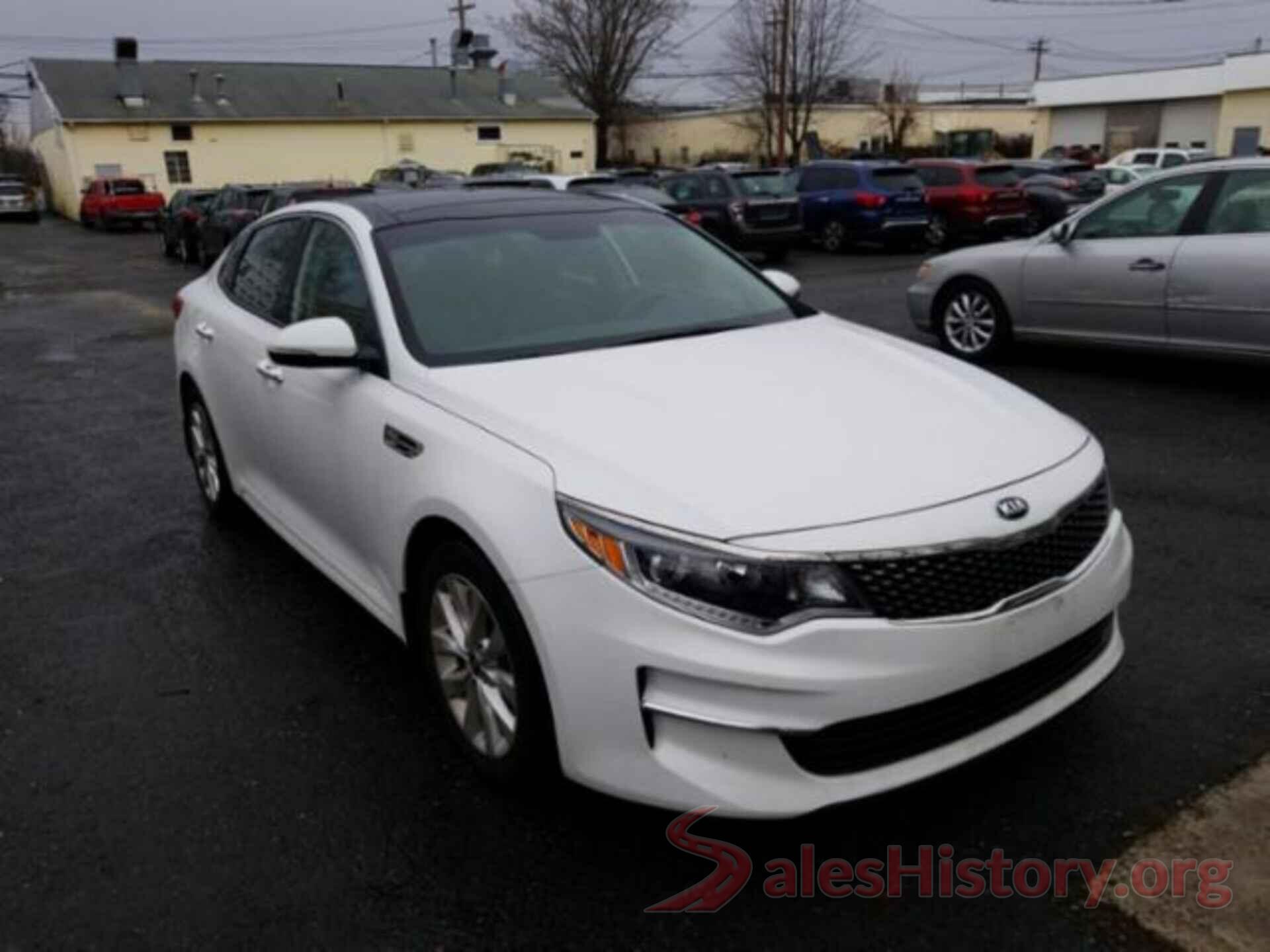 5XXGU4L35JG207175 2018 KIA OPTIMA