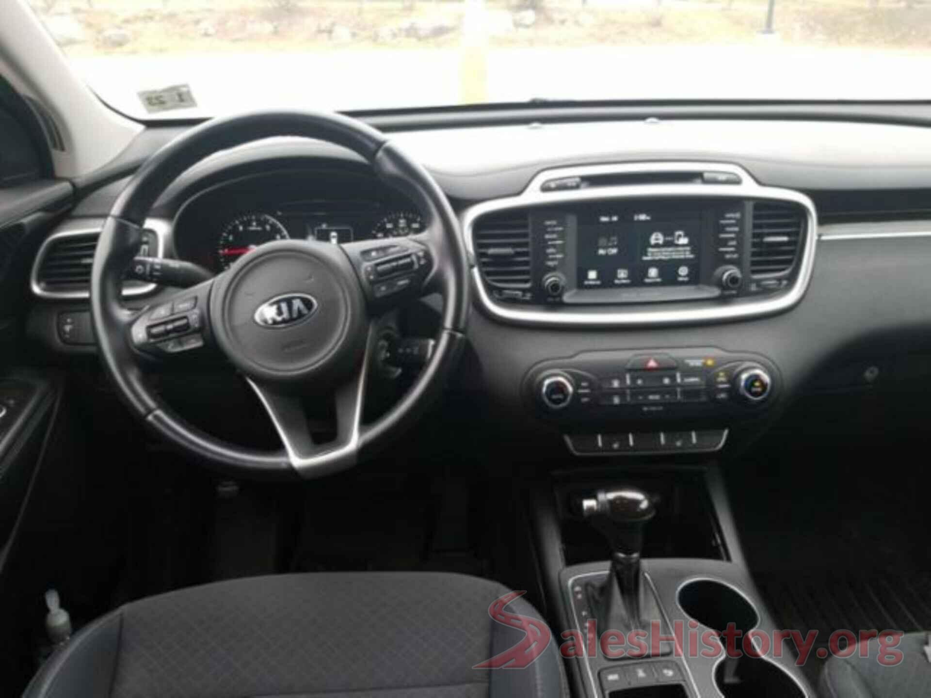 5XYPGDA32JG340112 2018 KIA SORENTO