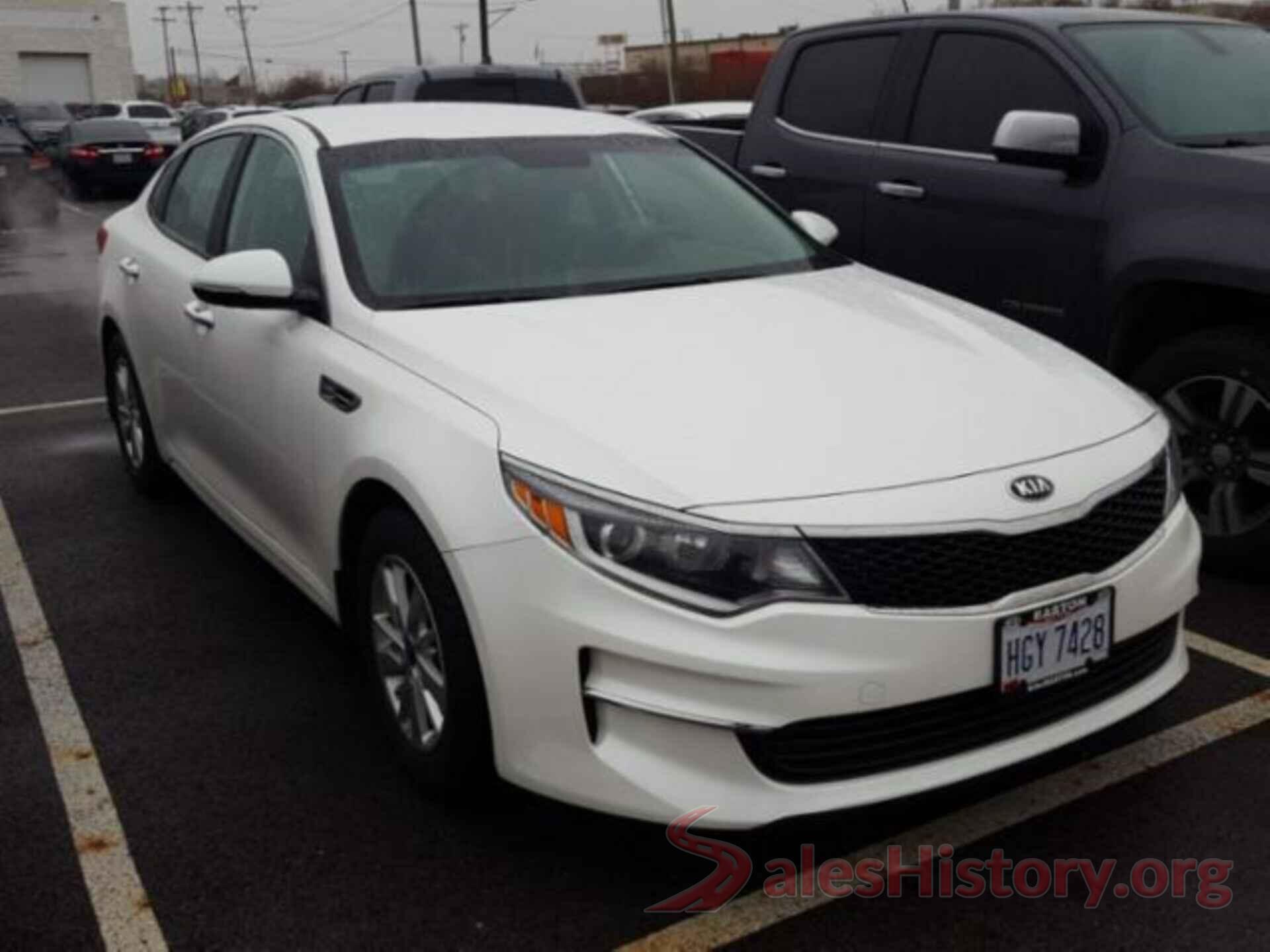 KNAGT4L35H5164780 2017 KIA OPTIMA