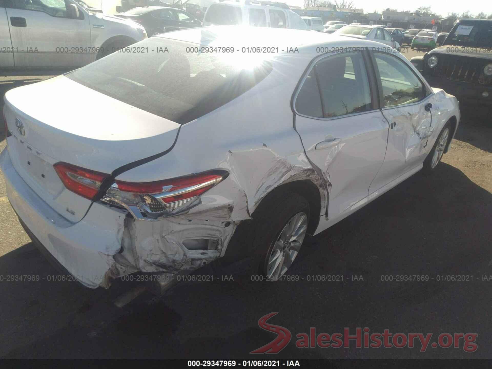 4T1B11HK2KU230437 2019 TOYOTA CAMRY