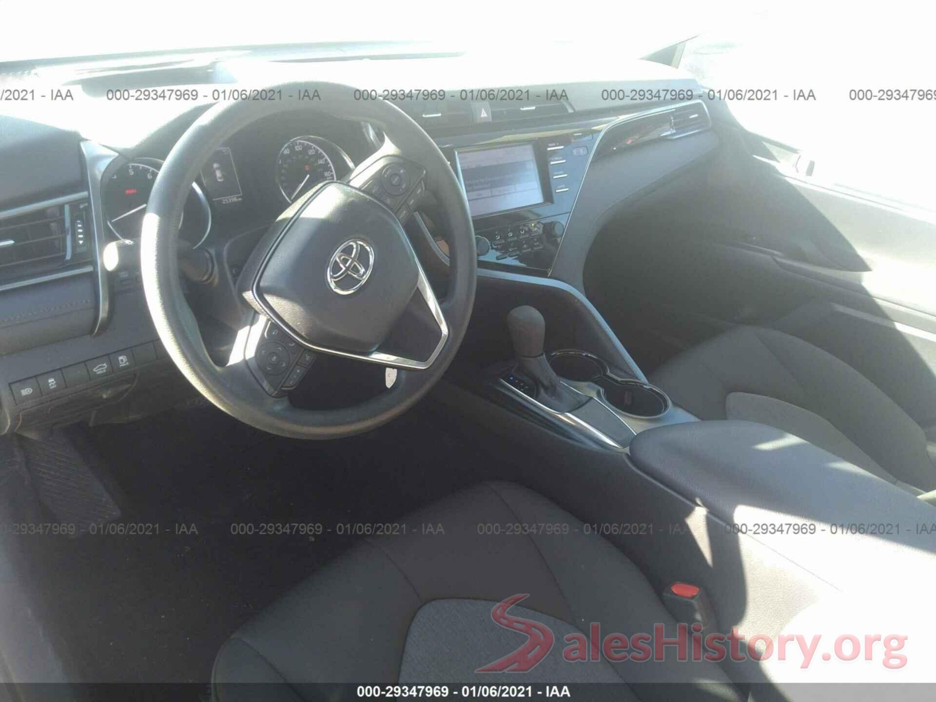 4T1B11HK2KU230437 2019 TOYOTA CAMRY