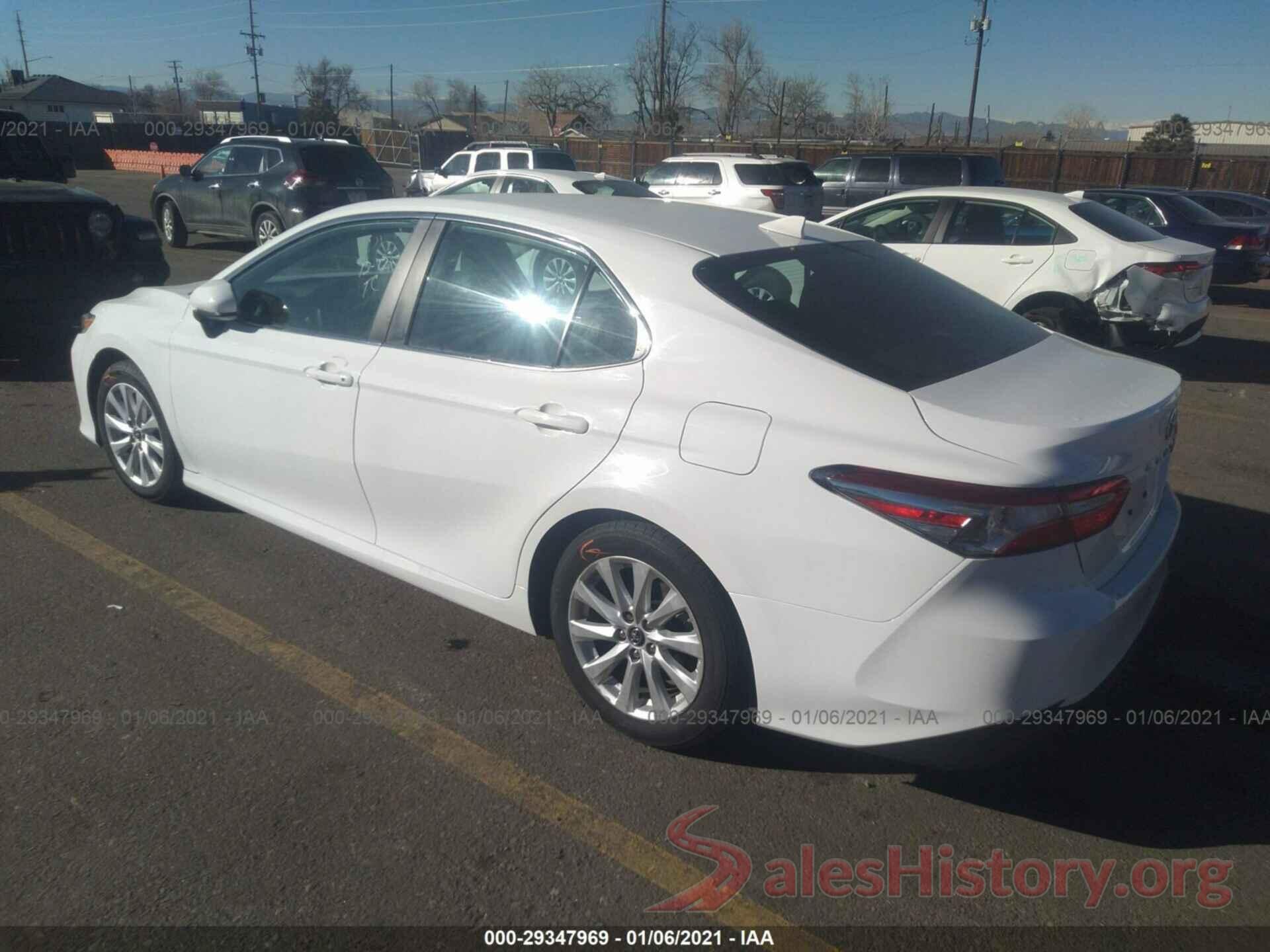 4T1B11HK2KU230437 2019 TOYOTA CAMRY