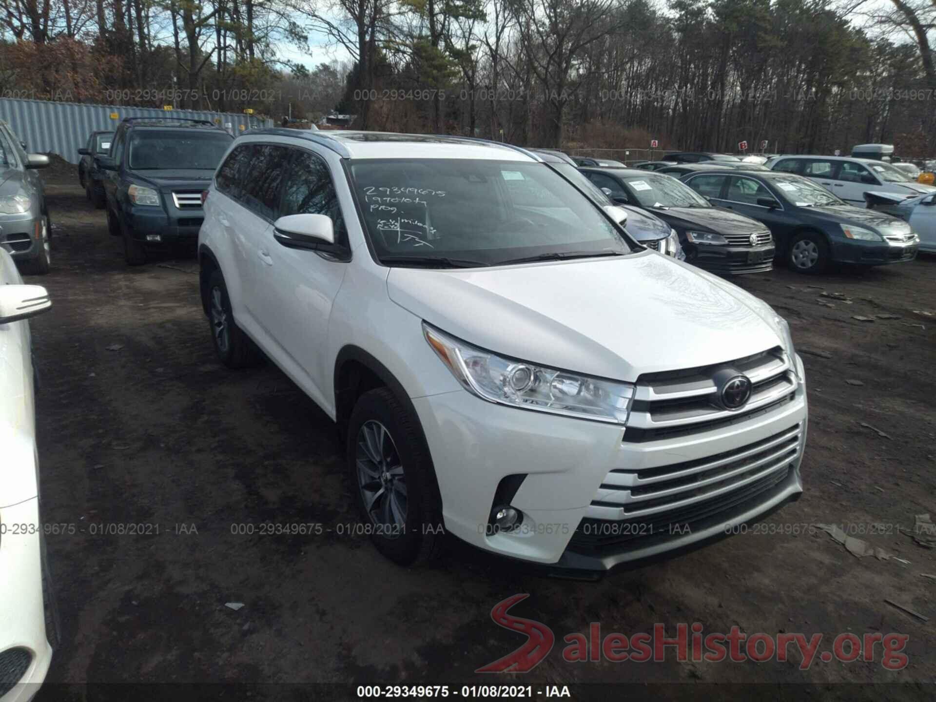 5TDJZRFH9KS588265 2019 TOYOTA HIGHLANDER