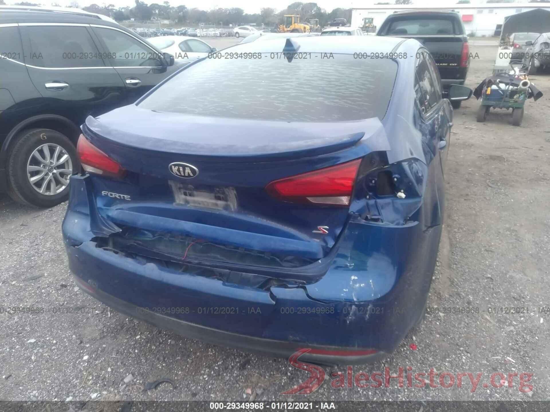 3KPFL4A72HE028440 2017 KIA FORTE