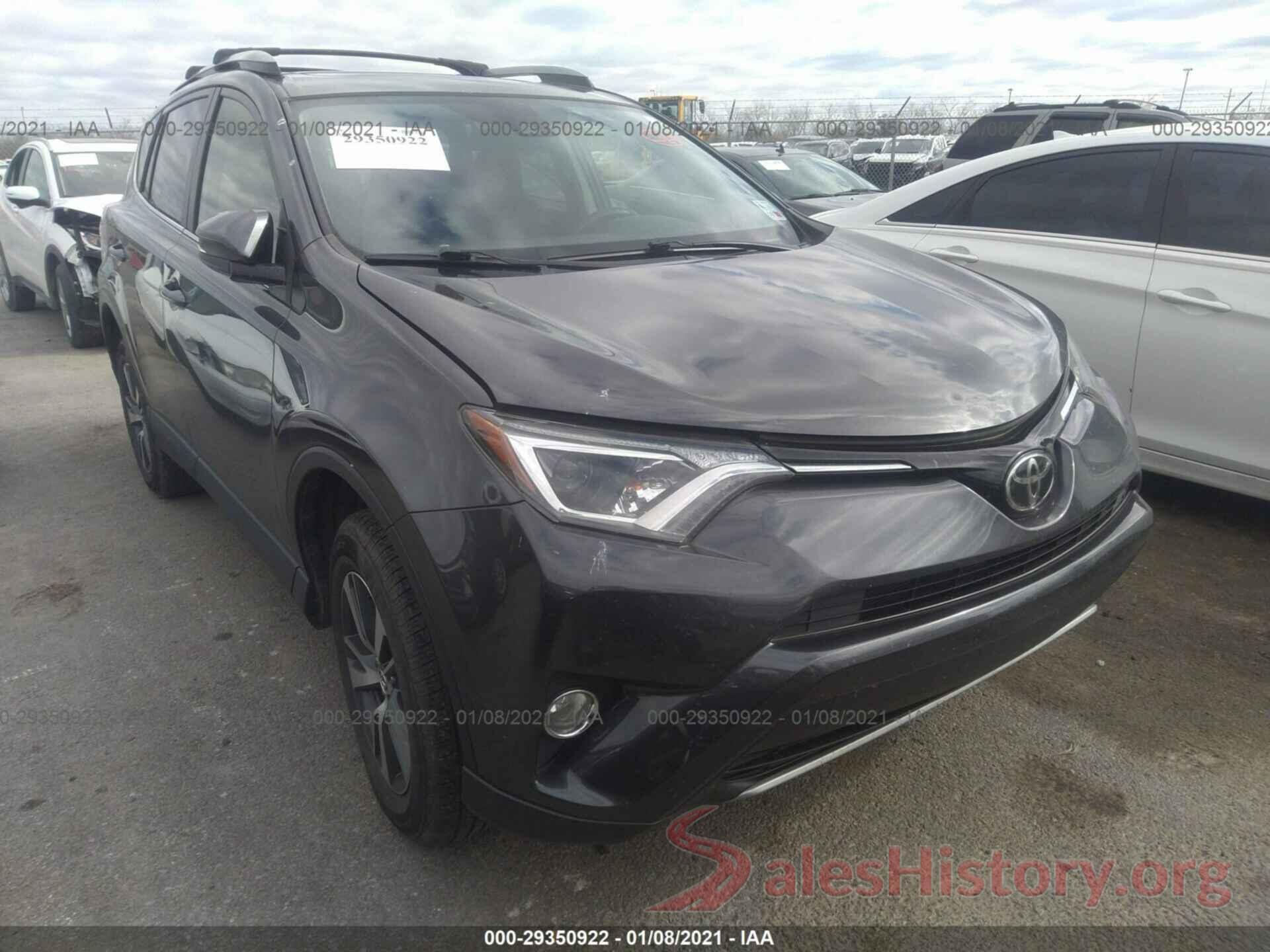 JTMWFREV9HJ135887 2017 TOYOTA RAV4