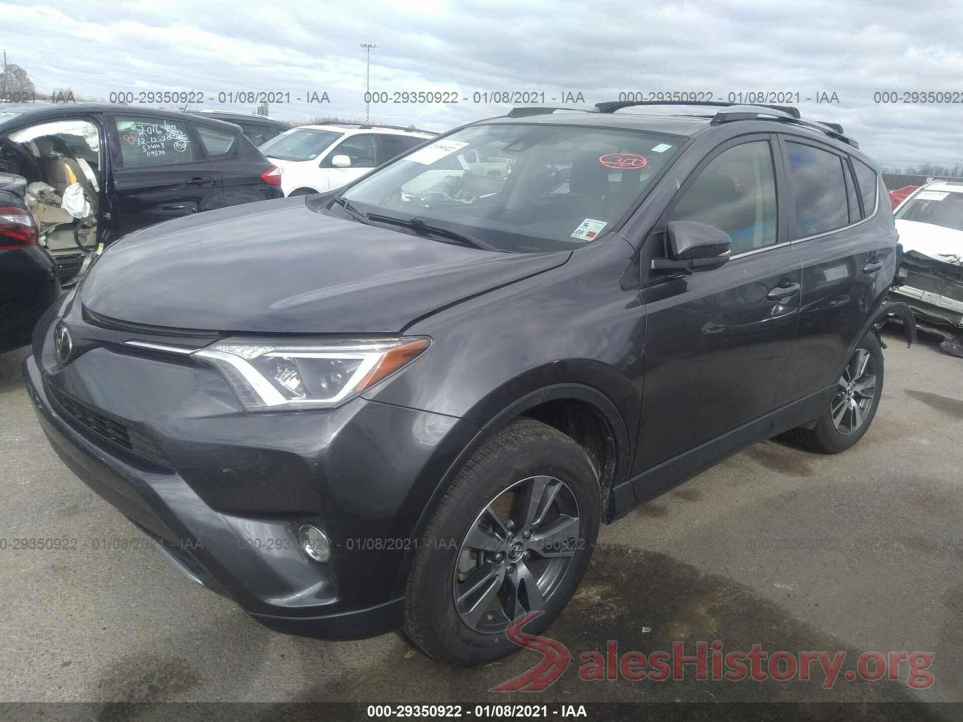 JTMWFREV9HJ135887 2017 TOYOTA RAV4