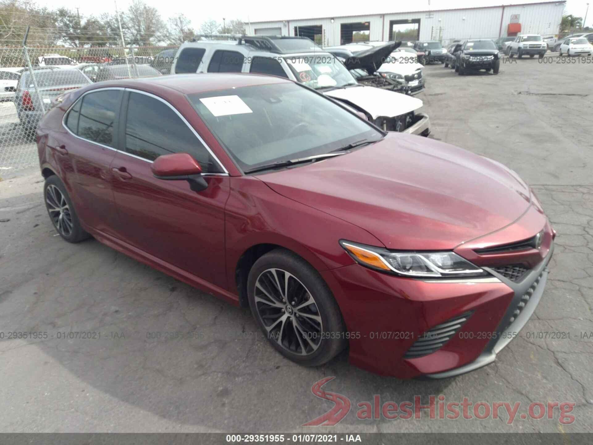 4T1B11HK4JU667046 2018 TOYOTA CAMRY