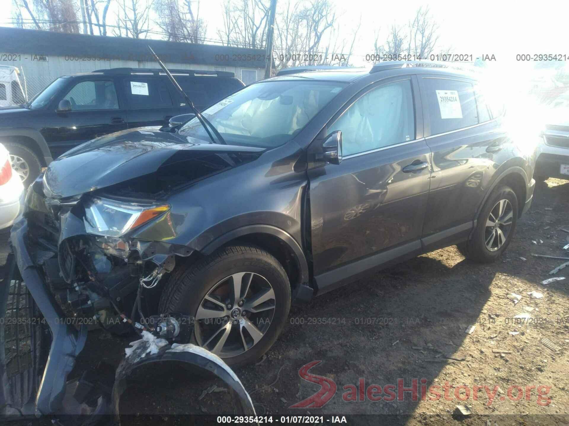 2T3WFREV1JW443515 2018 TOYOTA RAV4