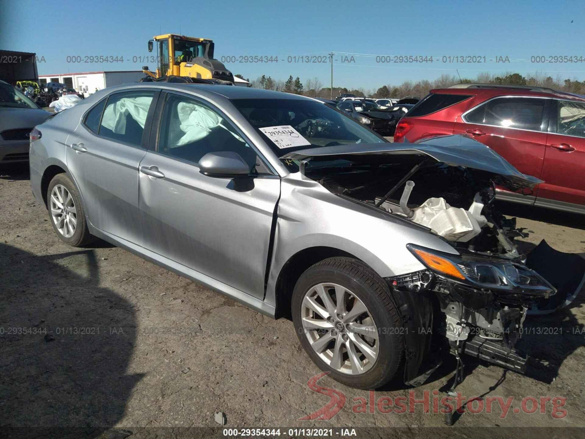 4T1B11HK5JU583088 2018 TOYOTA CAMRY