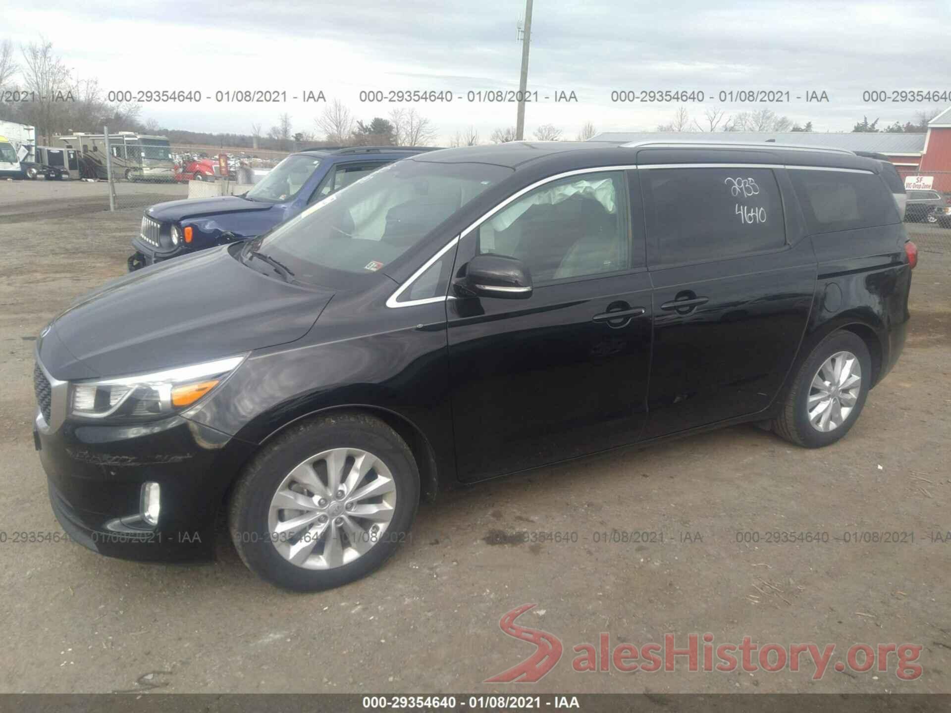 KNDMC5C11J6348267 2018 KIA SEDONA