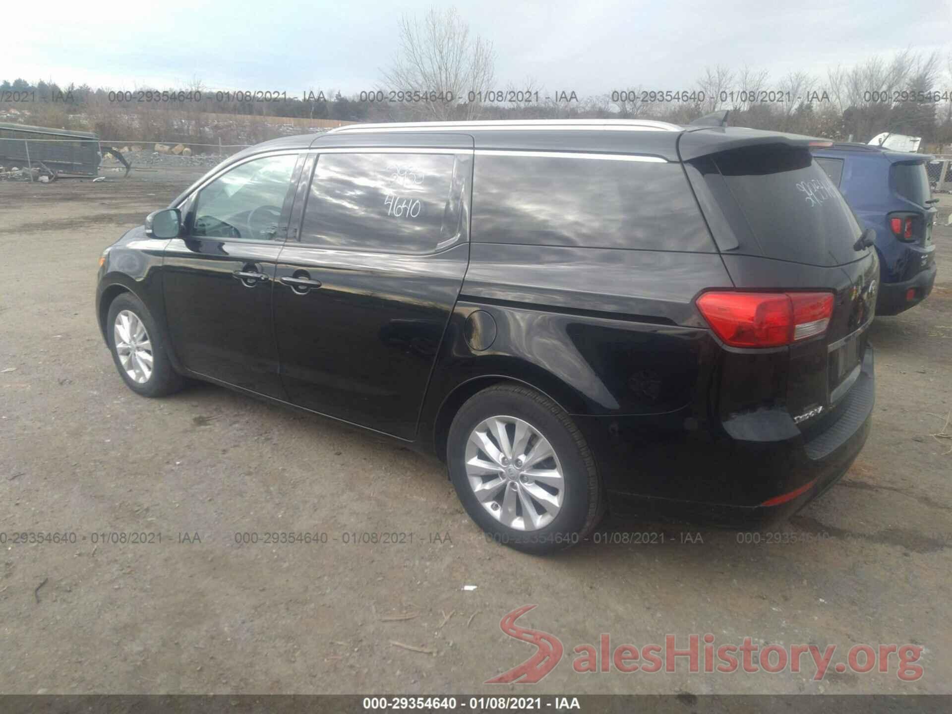 KNDMC5C11J6348267 2018 KIA SEDONA