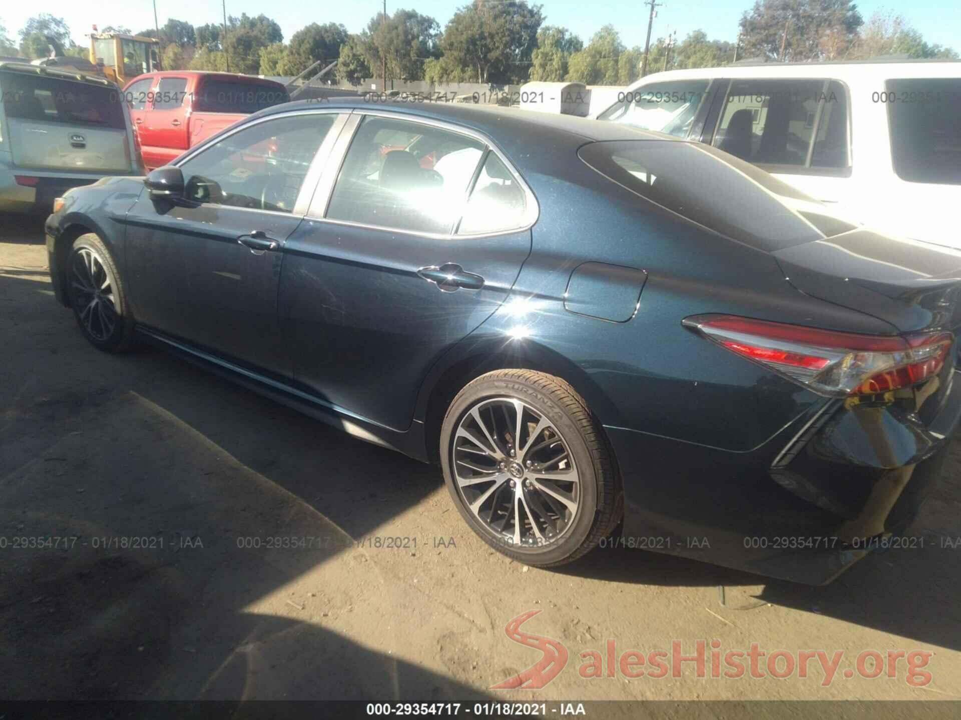 4T1B11HK8JU602796 2018 TOYOTA CAMRY