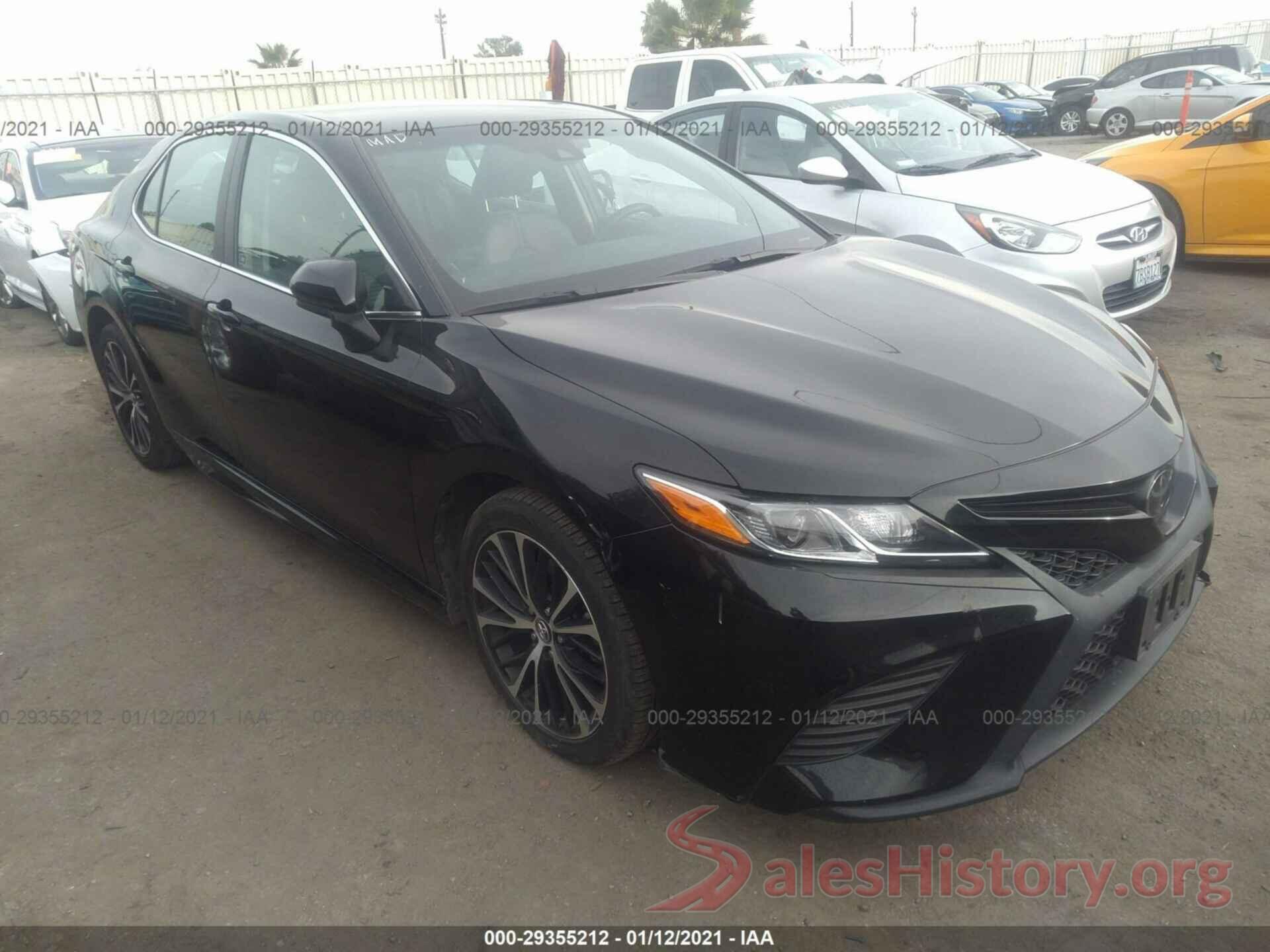 4T1B11HK7JU143664 2018 TOYOTA CAMRY