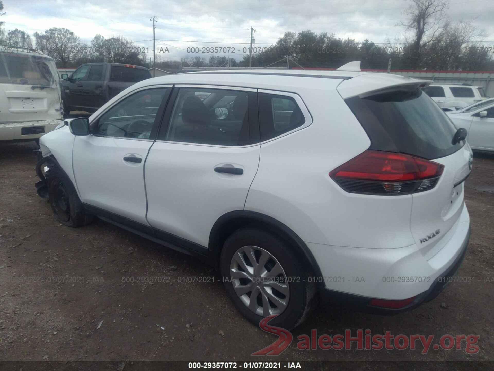 KNMAT2MT8JP565584 2018 NISSAN ROGUE