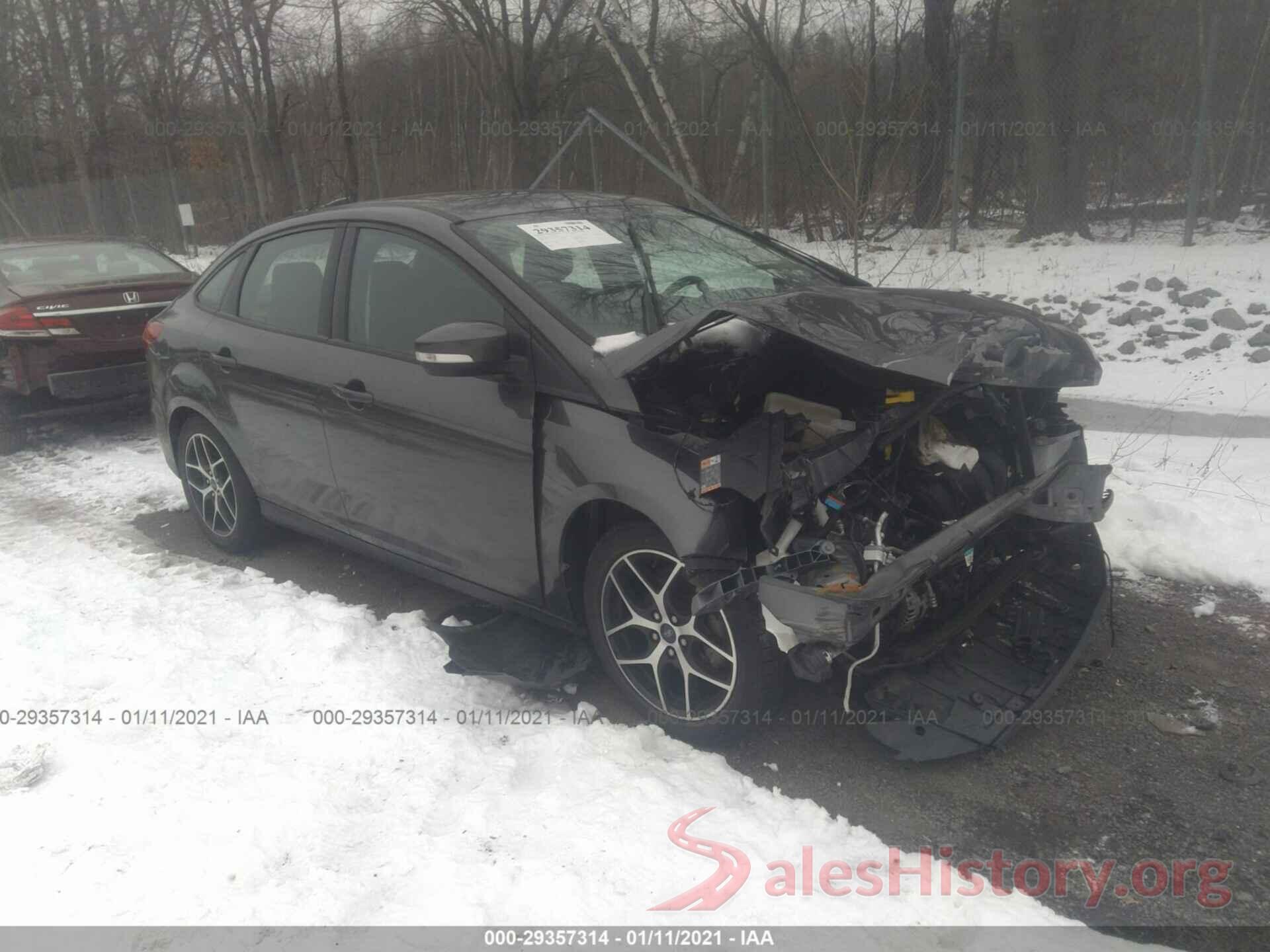 1FADP3H23JL298957 2018 FORD FOCUS