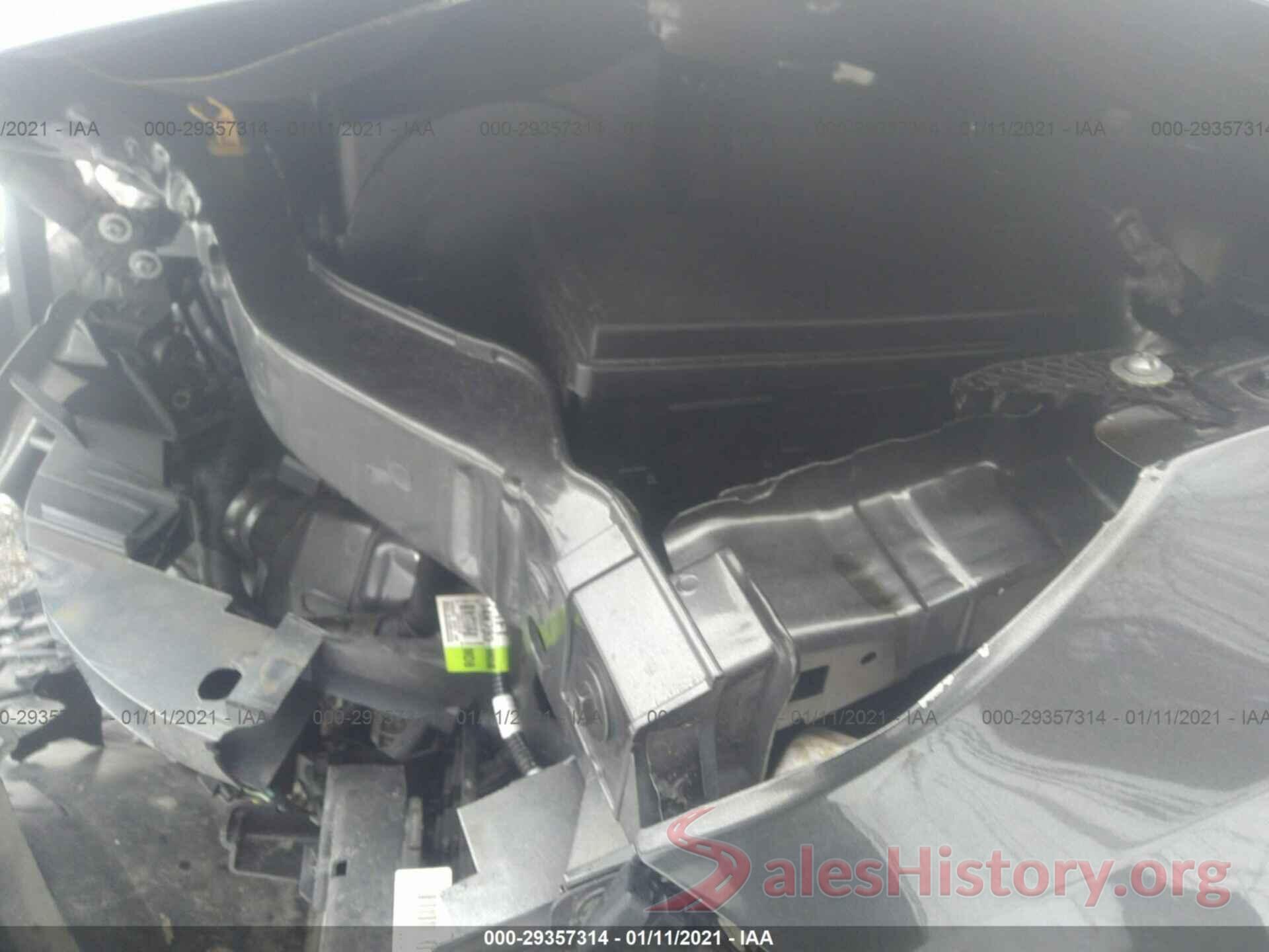 1FADP3H23JL298957 2018 FORD FOCUS