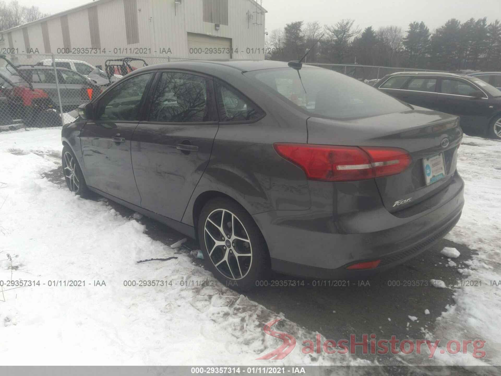 1FADP3H23JL298957 2018 FORD FOCUS