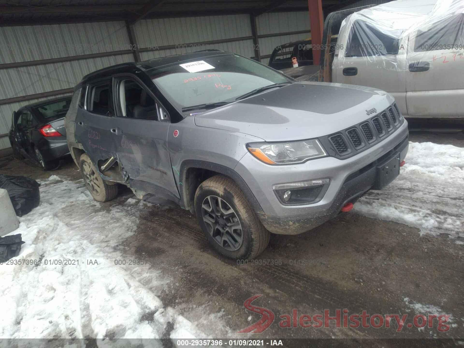 3C4NJDDB3KT629893 2019 JEEP COMPASS