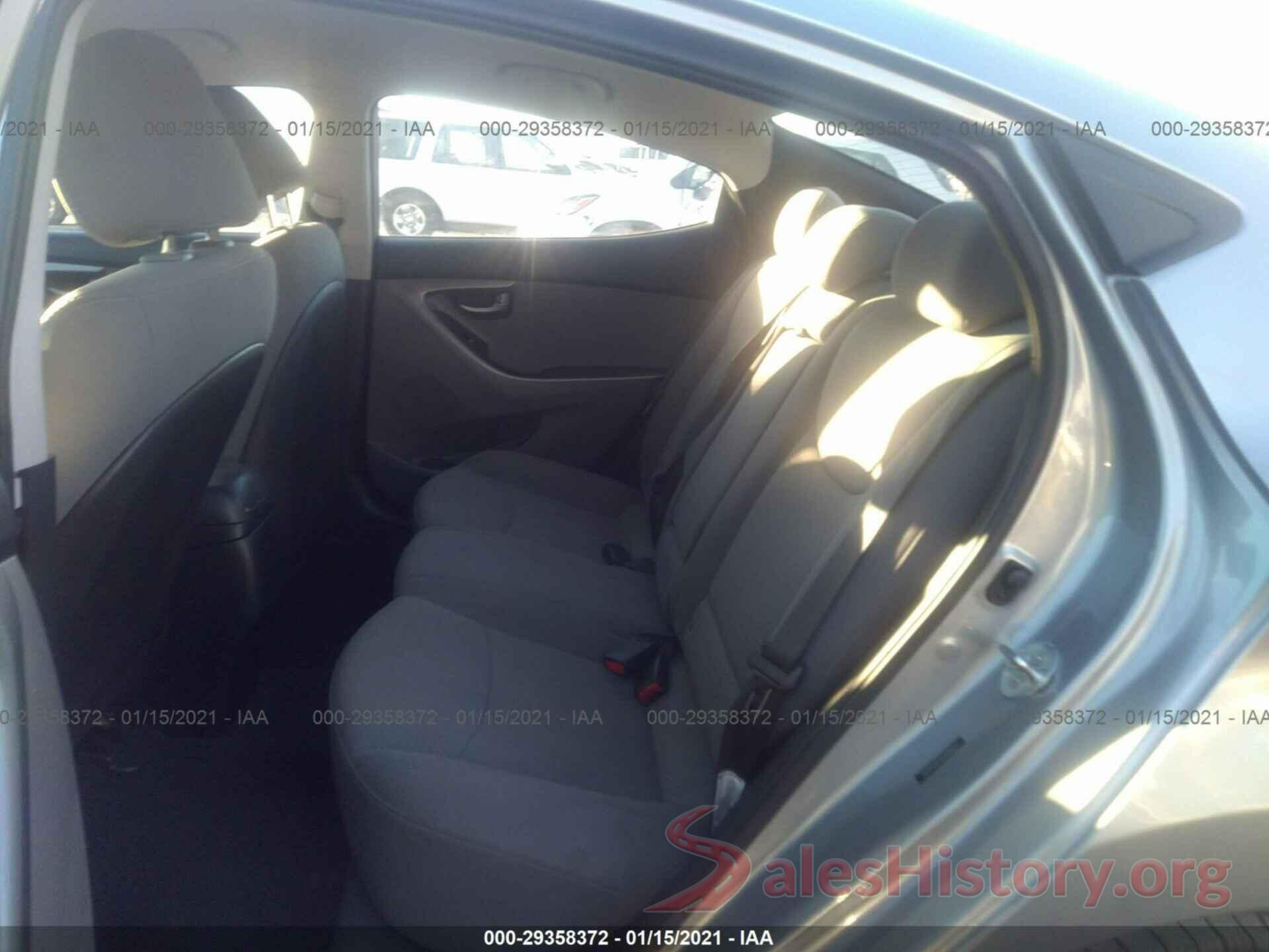 5NPDH4AE4GH688027 2016 HYUNDAI ELANTRA