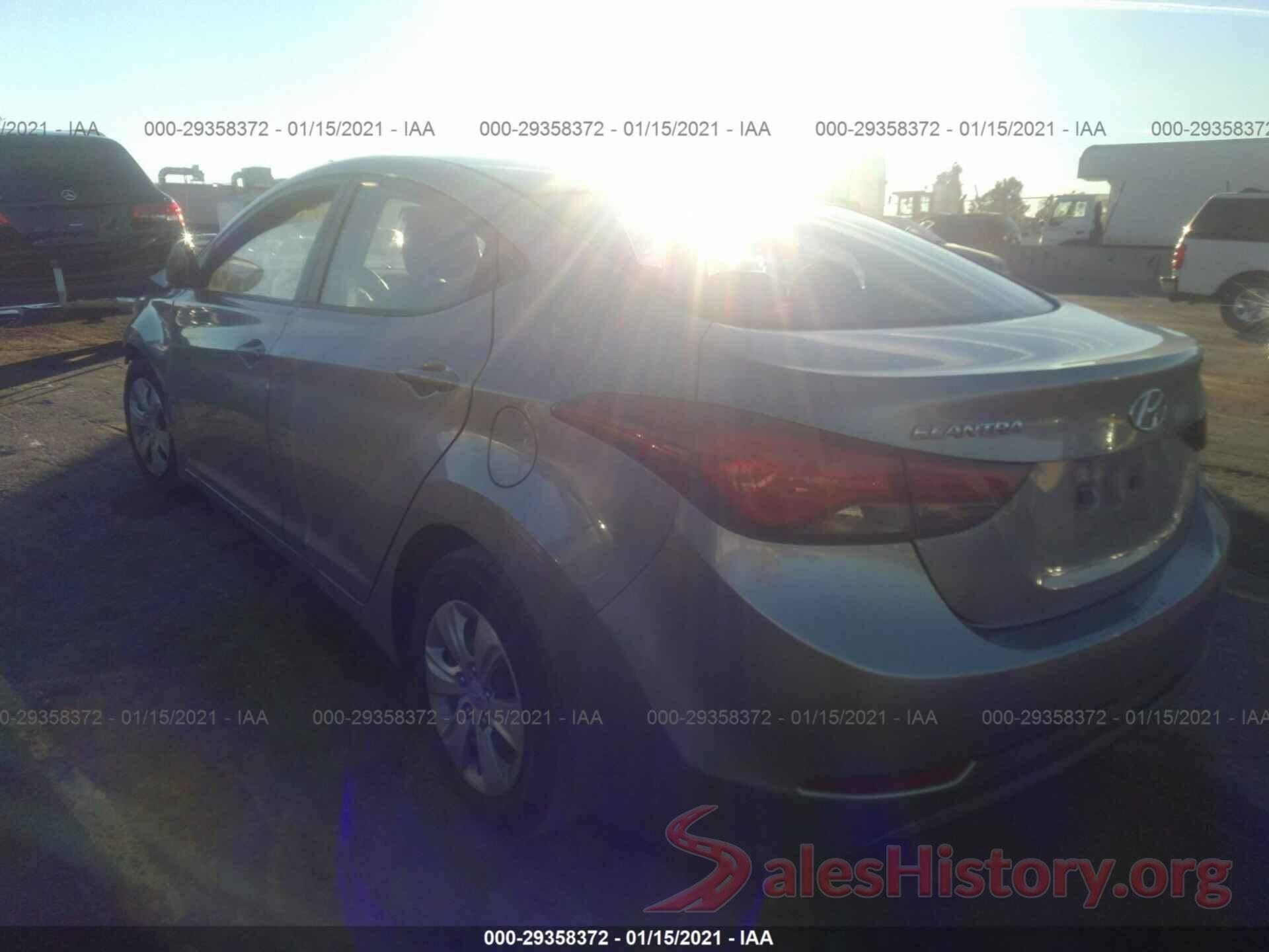 5NPDH4AE4GH688027 2016 HYUNDAI ELANTRA