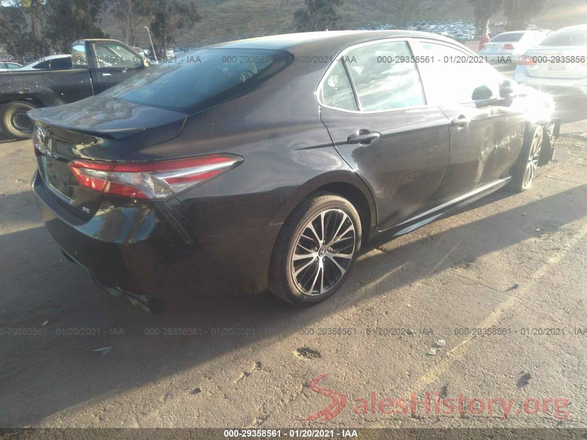 4T1B11HK2JU639939 2018 TOYOTA CAMRY