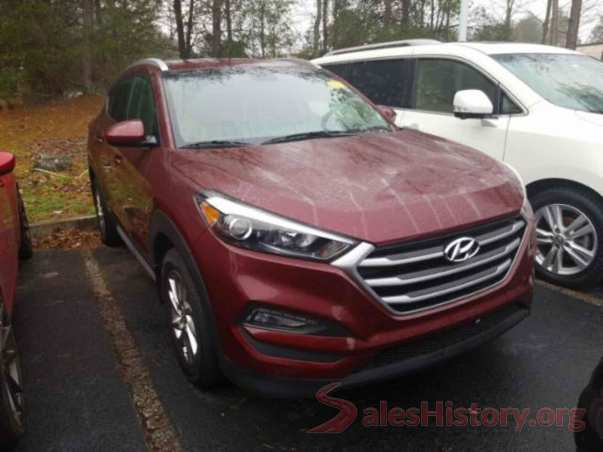 KM8J33A4XHU596135 2017 HYUNDAI TUCSON