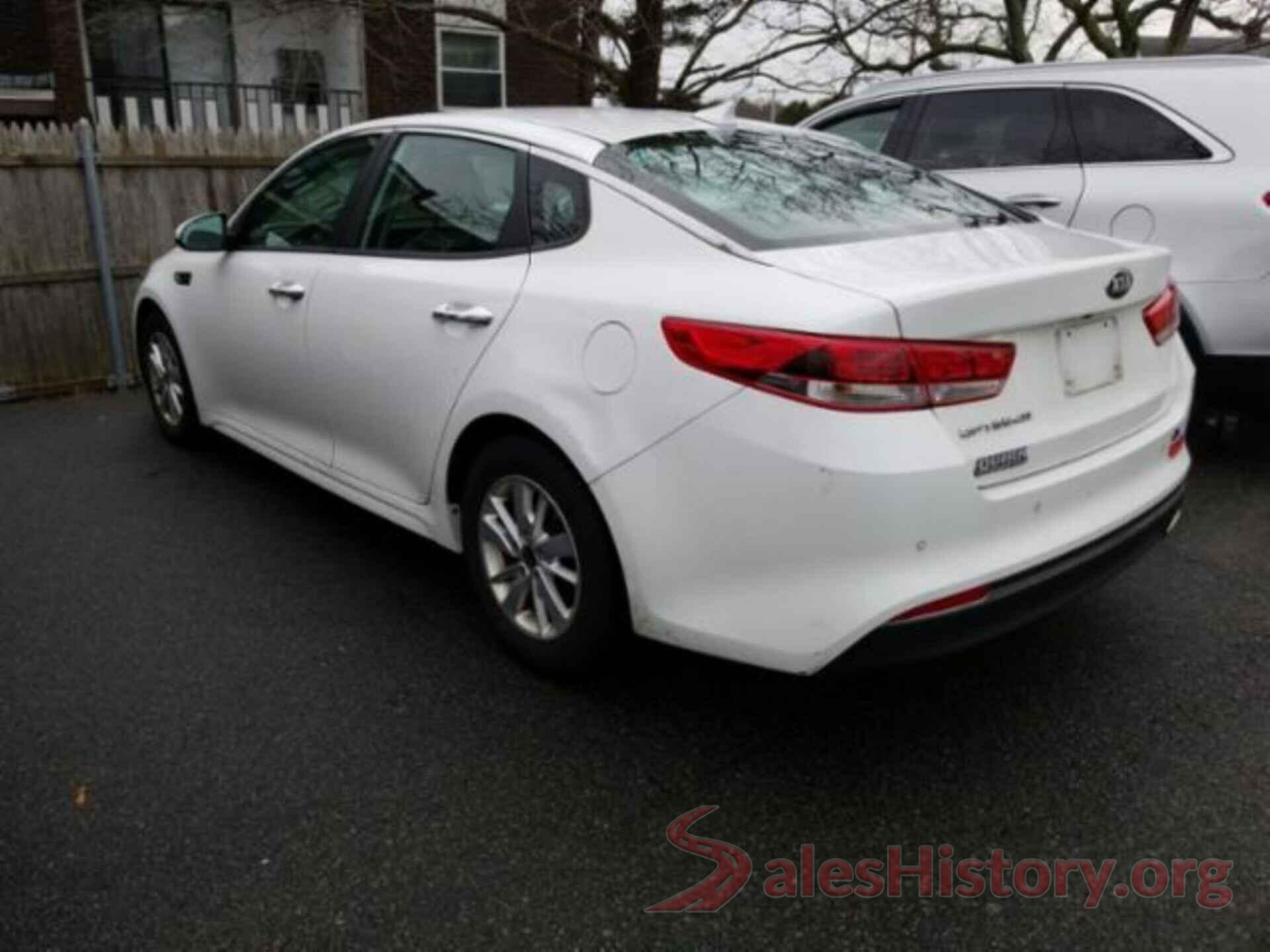 5XXGT4L31JG215602 2018 KIA OPTIMA