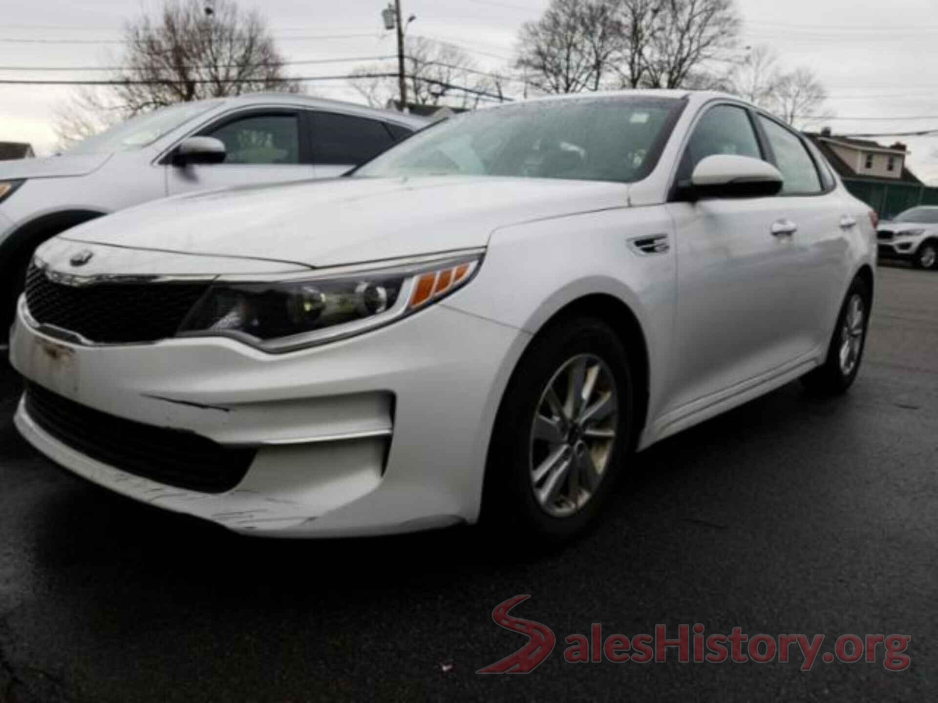 5XXGT4L31JG215602 2018 KIA OPTIMA