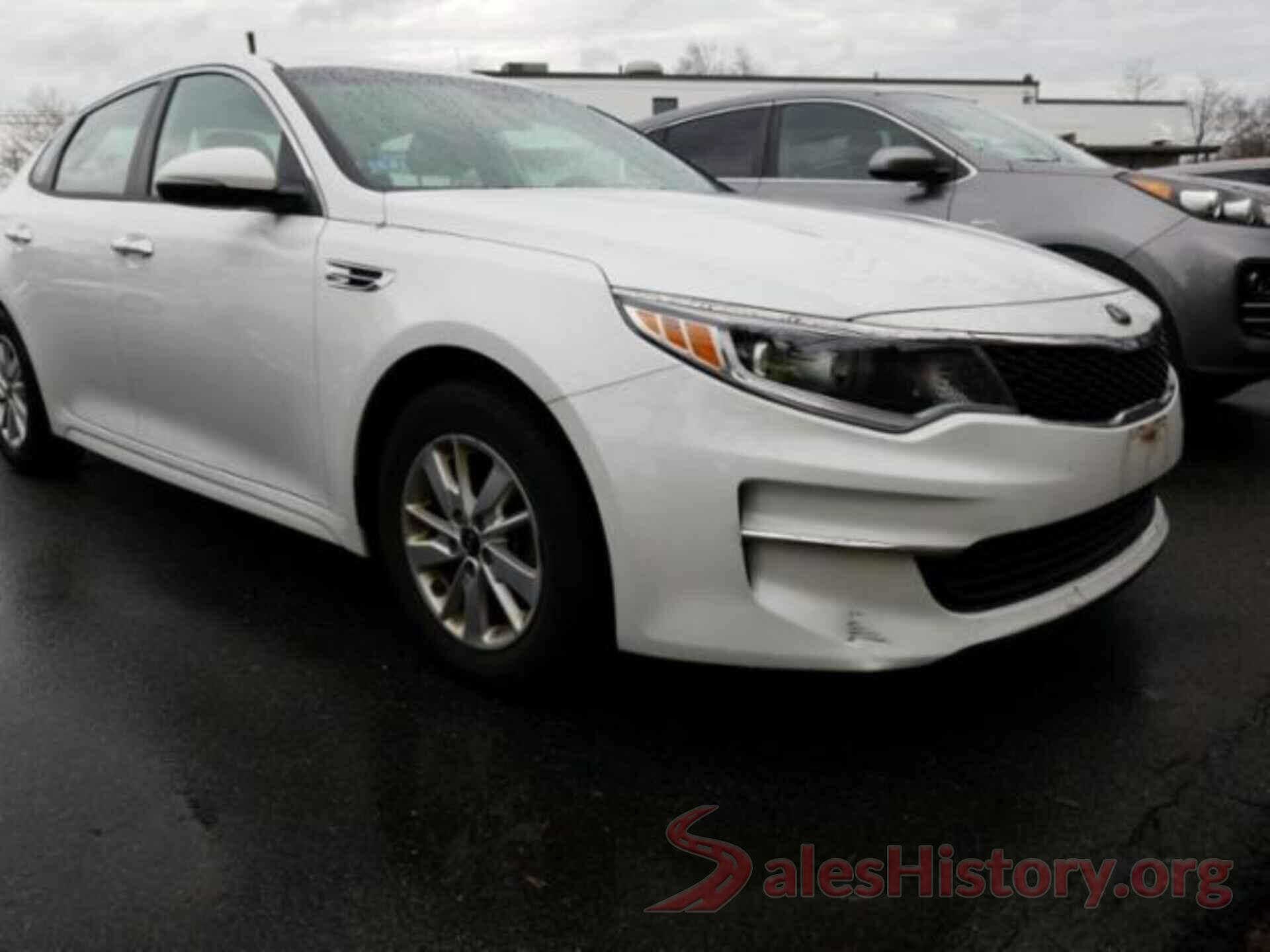 5XXGT4L31JG215602 2018 KIA OPTIMA