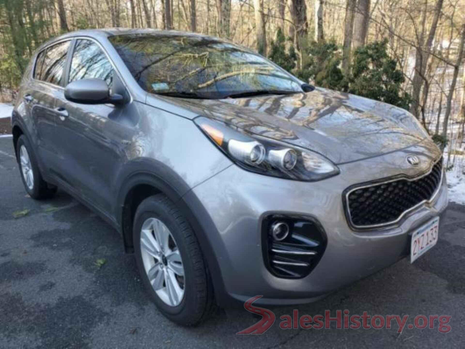 KNDPMCAC9J7377433 2018 KIA SPORTAGE