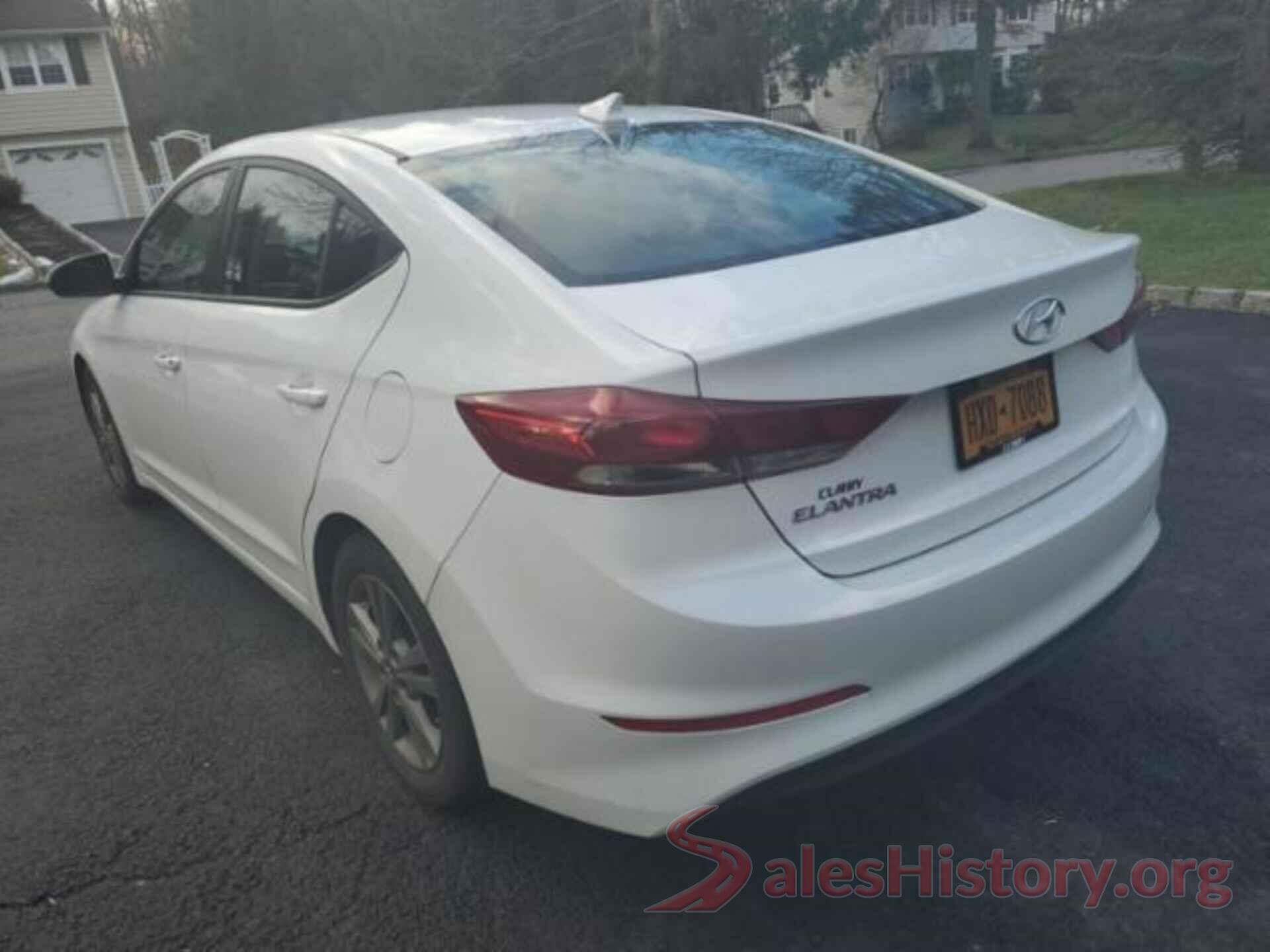 5NPD84LF0JH285207 2018 HYUNDAI ELANTRA