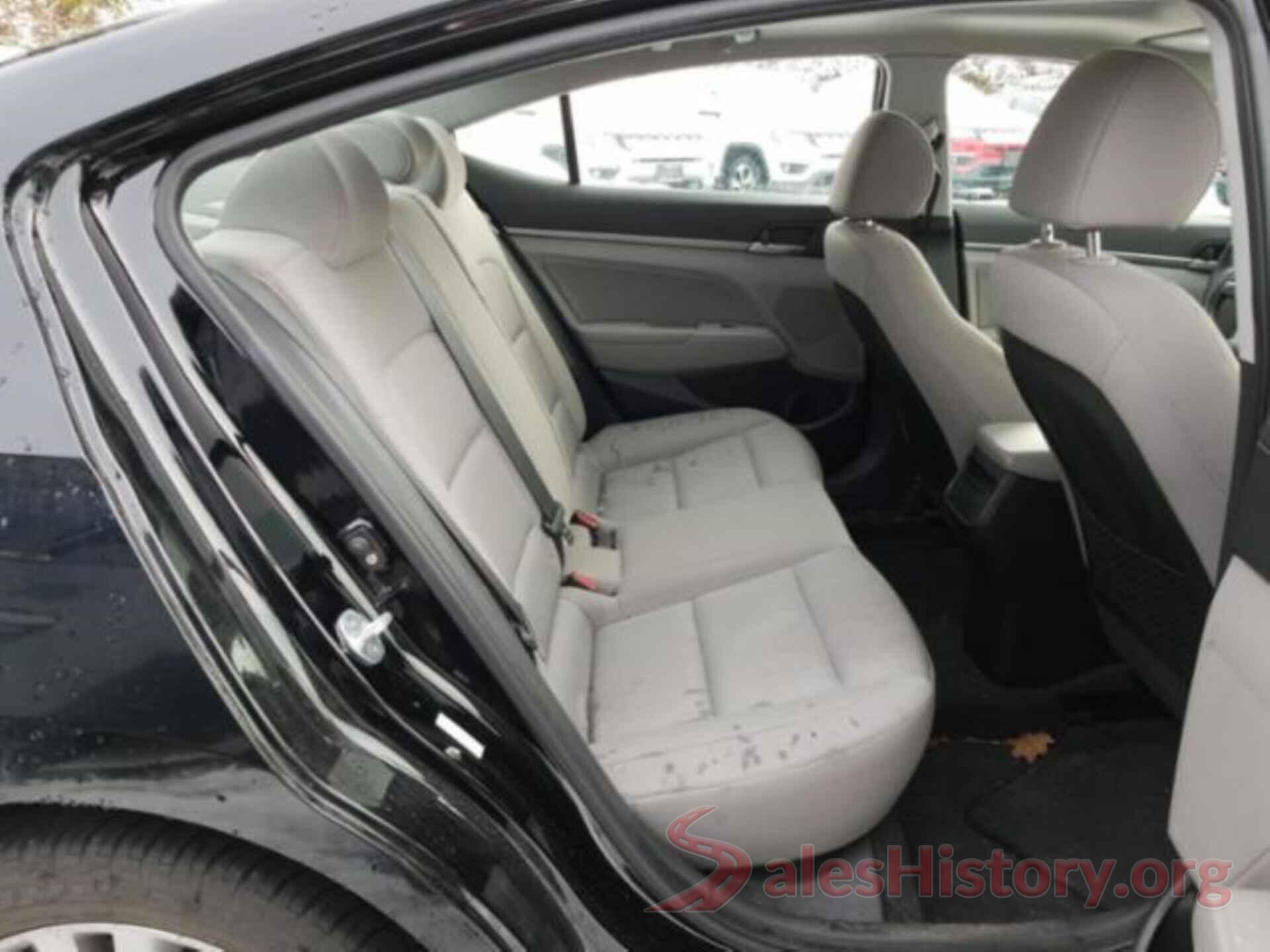 KMHD84LF8JU543409 2018 HYUNDAI ELANTRA