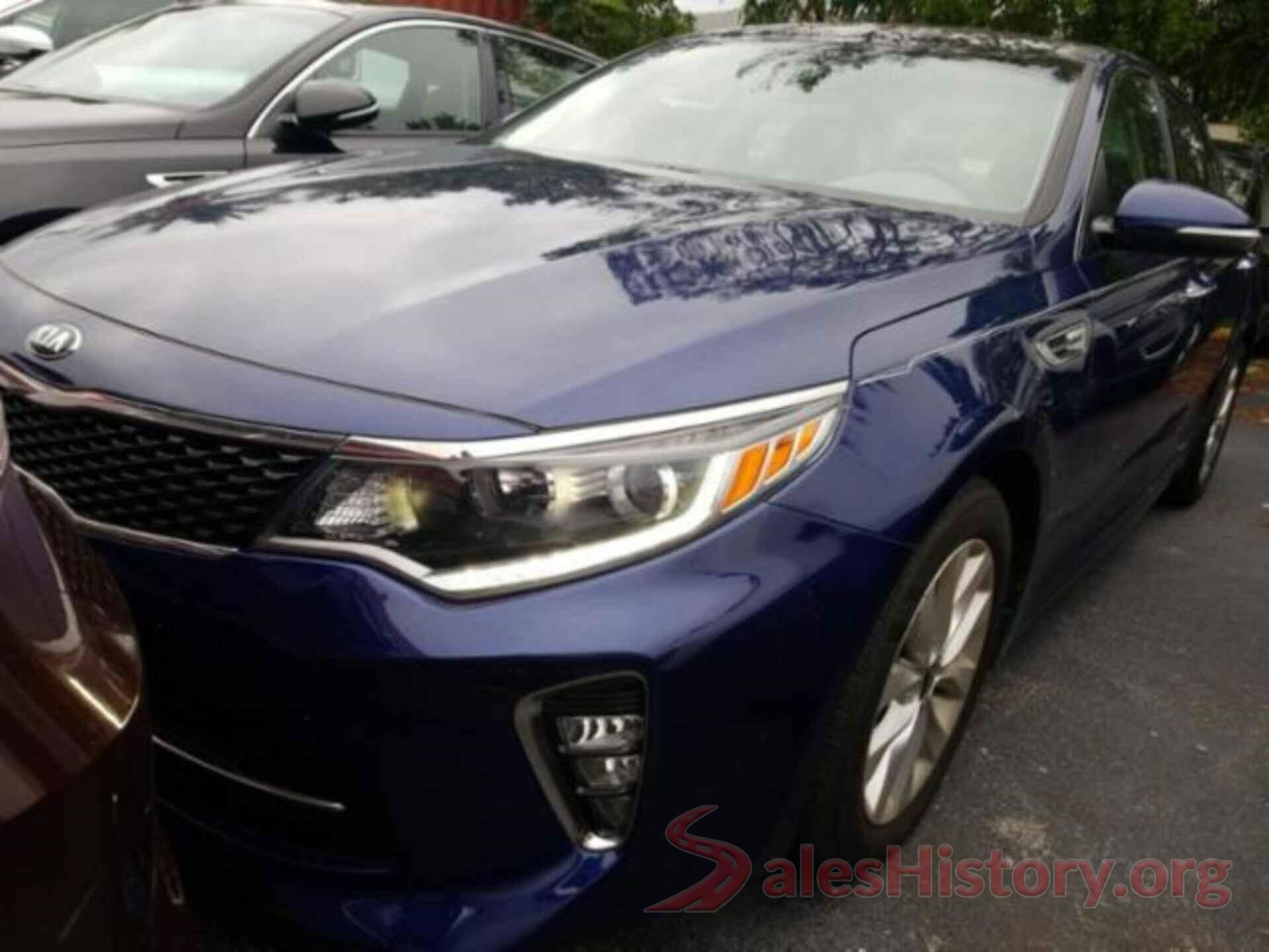 5XXGU4L38JG226593 2018 KIA OPTIMA