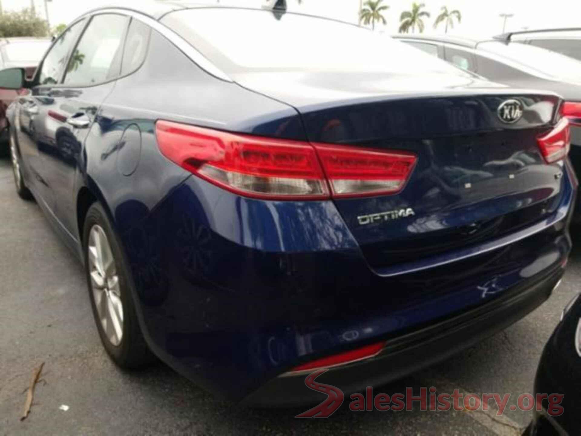 5XXGU4L38JG226593 2018 KIA OPTIMA