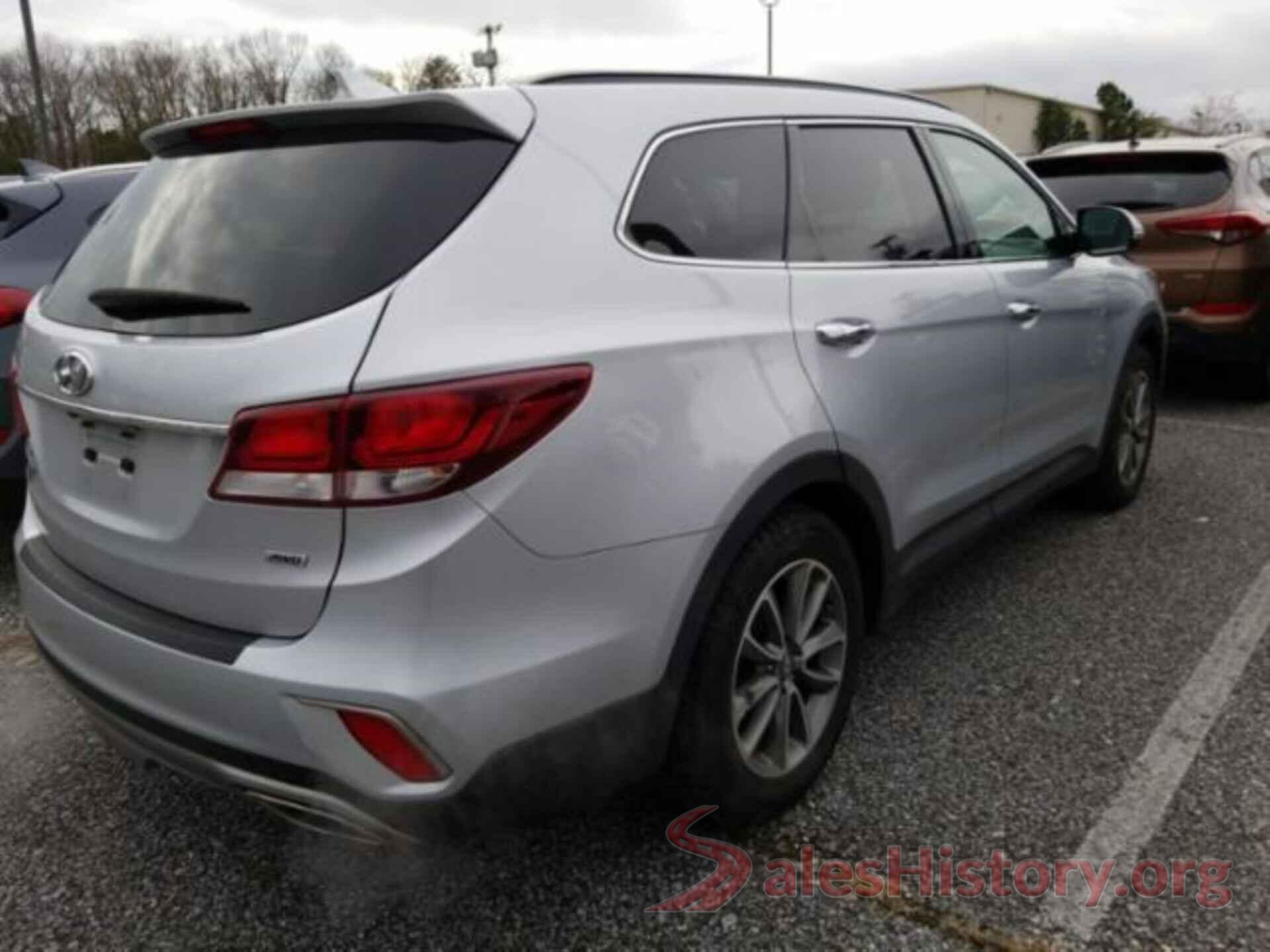 KM8SNDHF2JU275272 2018 HYUNDAI SANTA FE