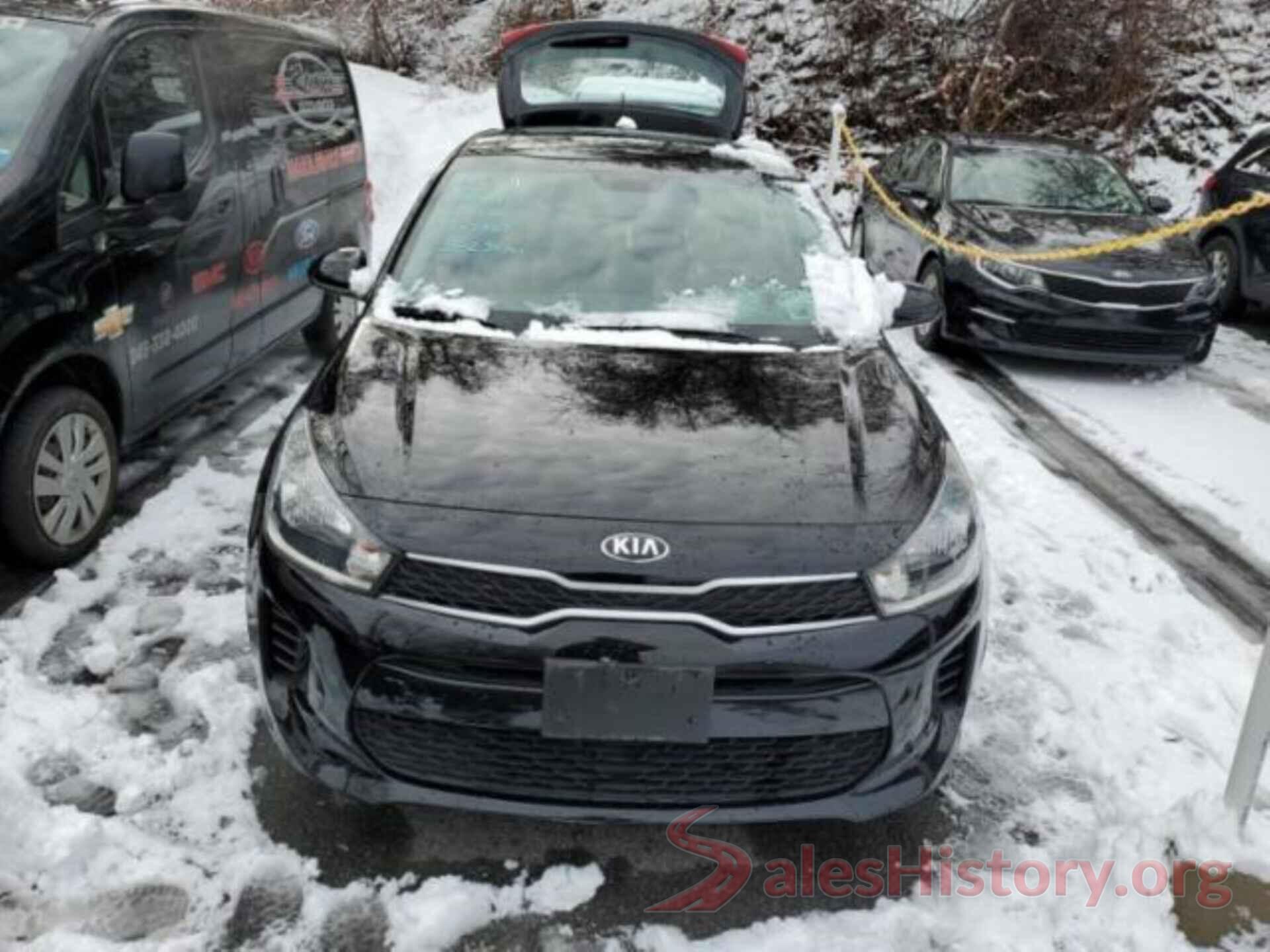 3KPA25AB5JE051367 2018 KIA RIO 5-DOOR