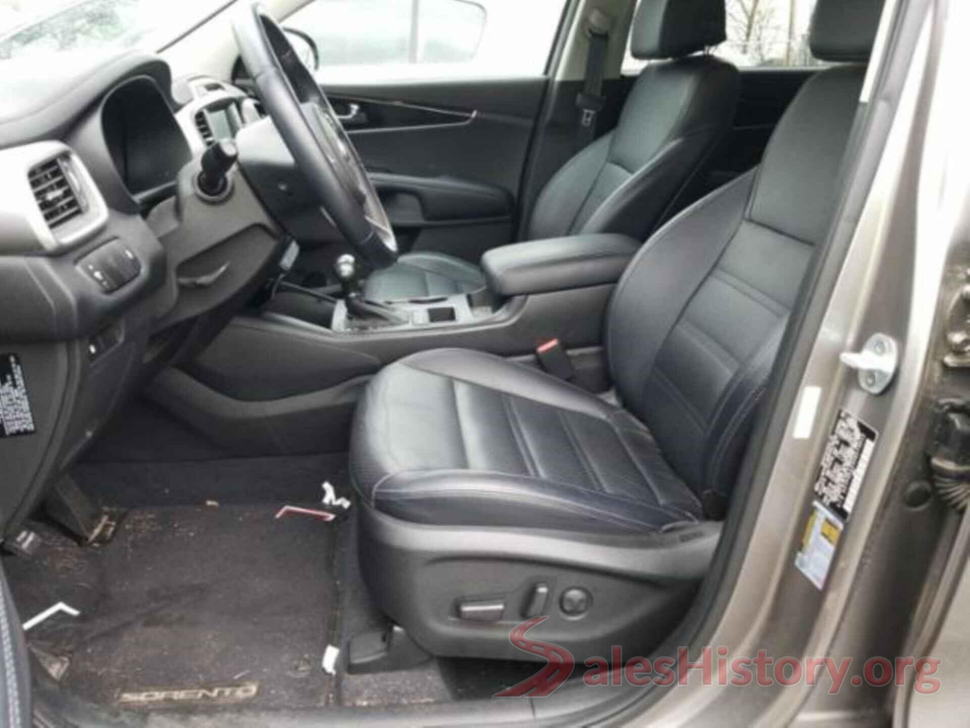 5XYPGDA3XHG273012 2017 KIA SORENTO