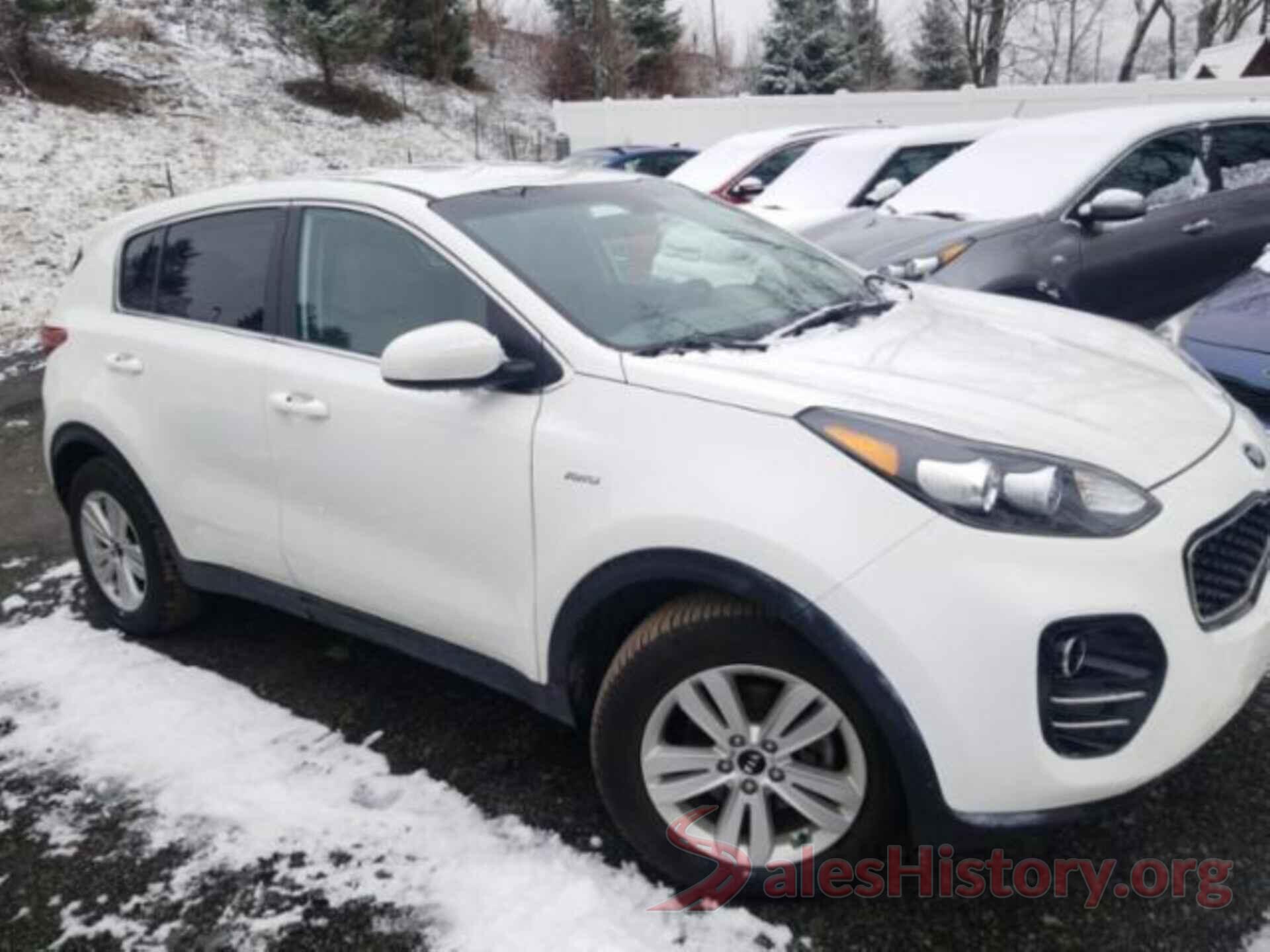 KNDPMCAC8J7396295 2018 KIA SPORTAGE