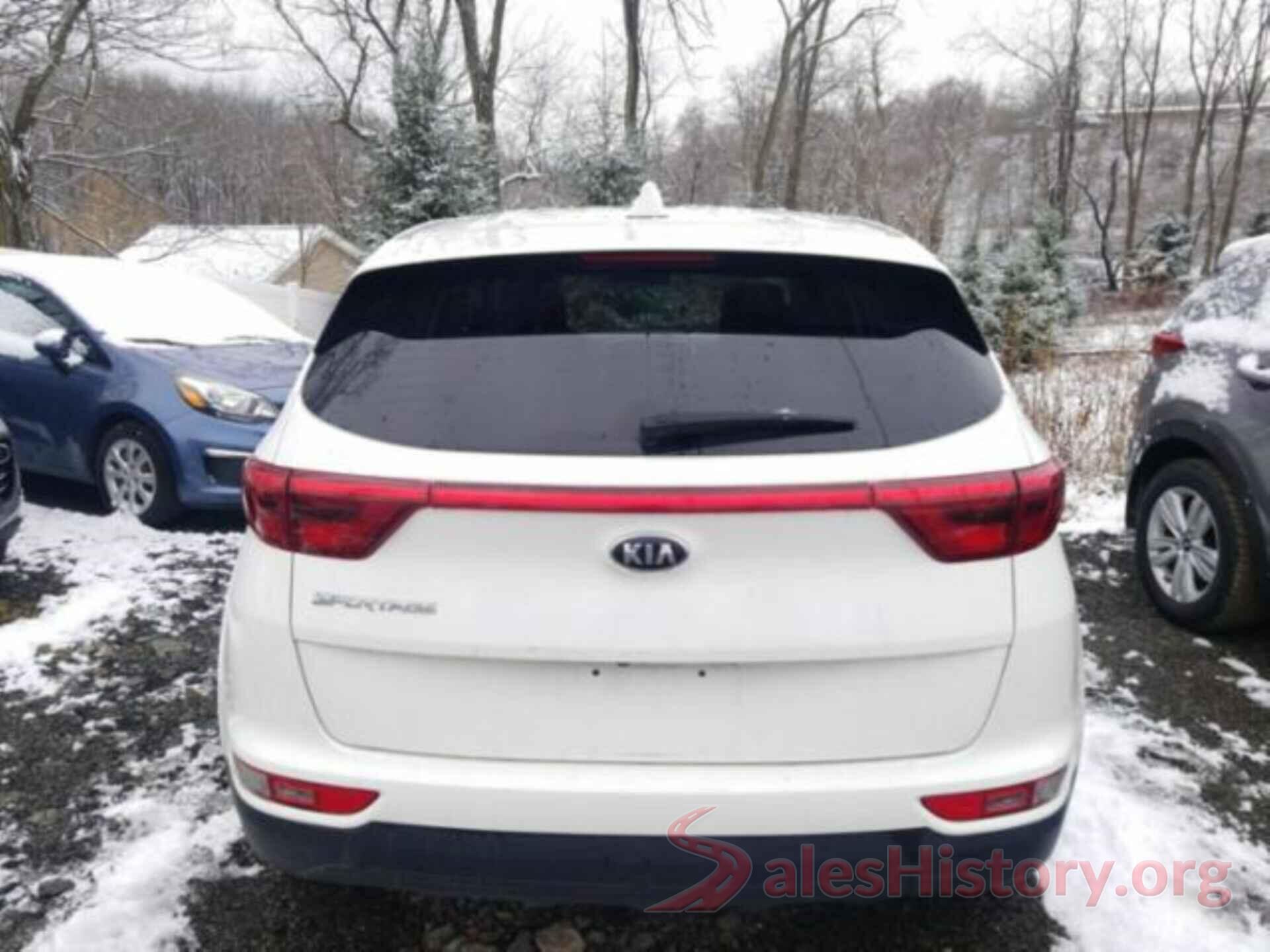 KNDPMCAC8J7396295 2018 KIA SPORTAGE