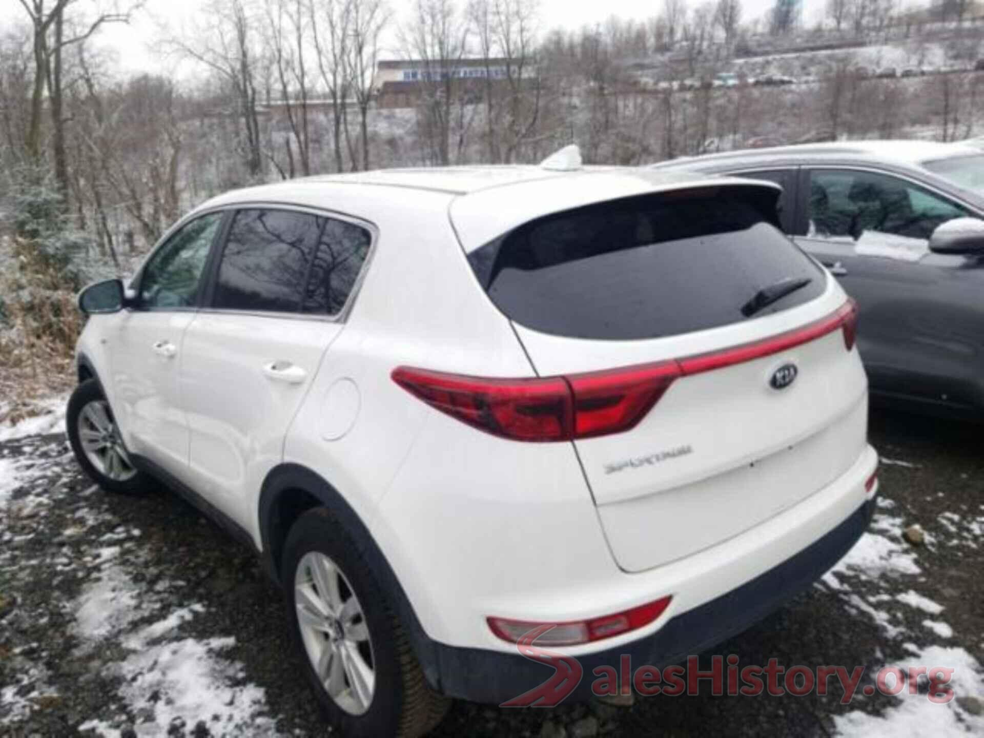 KNDPMCAC8J7396295 2018 KIA SPORTAGE