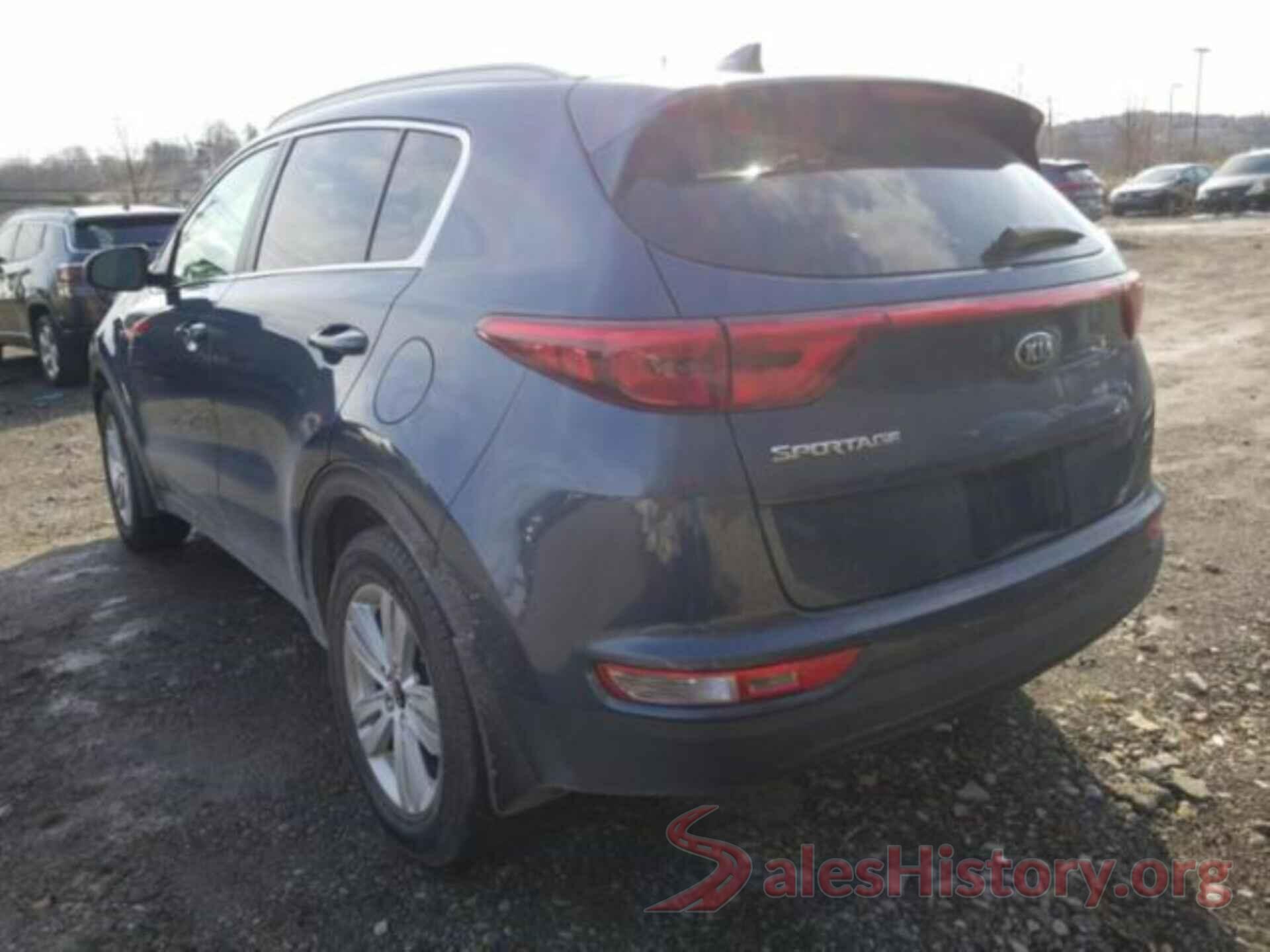 KNDPMCAC3J7422401 2018 KIA SPORTAGE