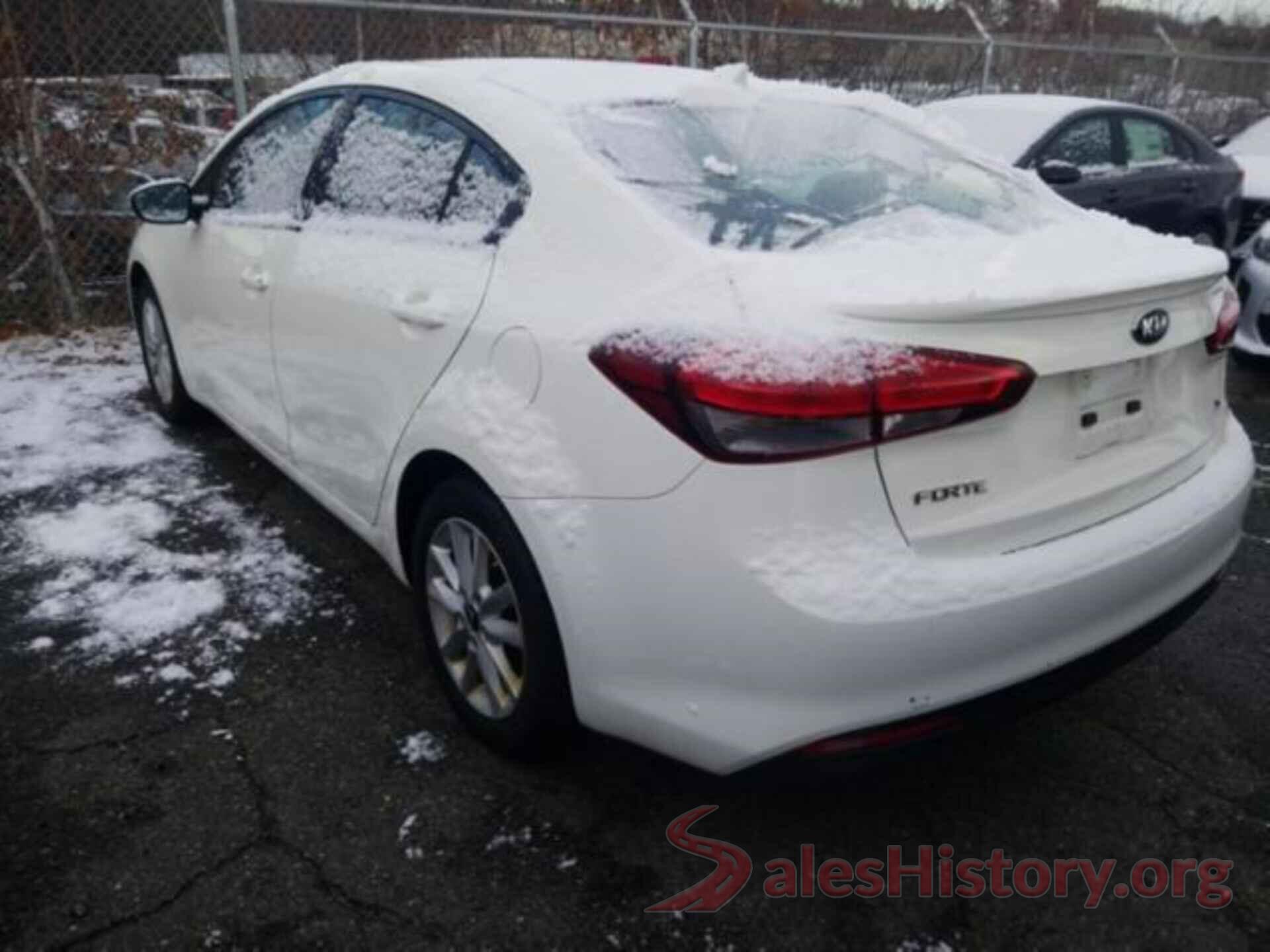 3KPFL4A70HE143411 2017 KIA FORTE